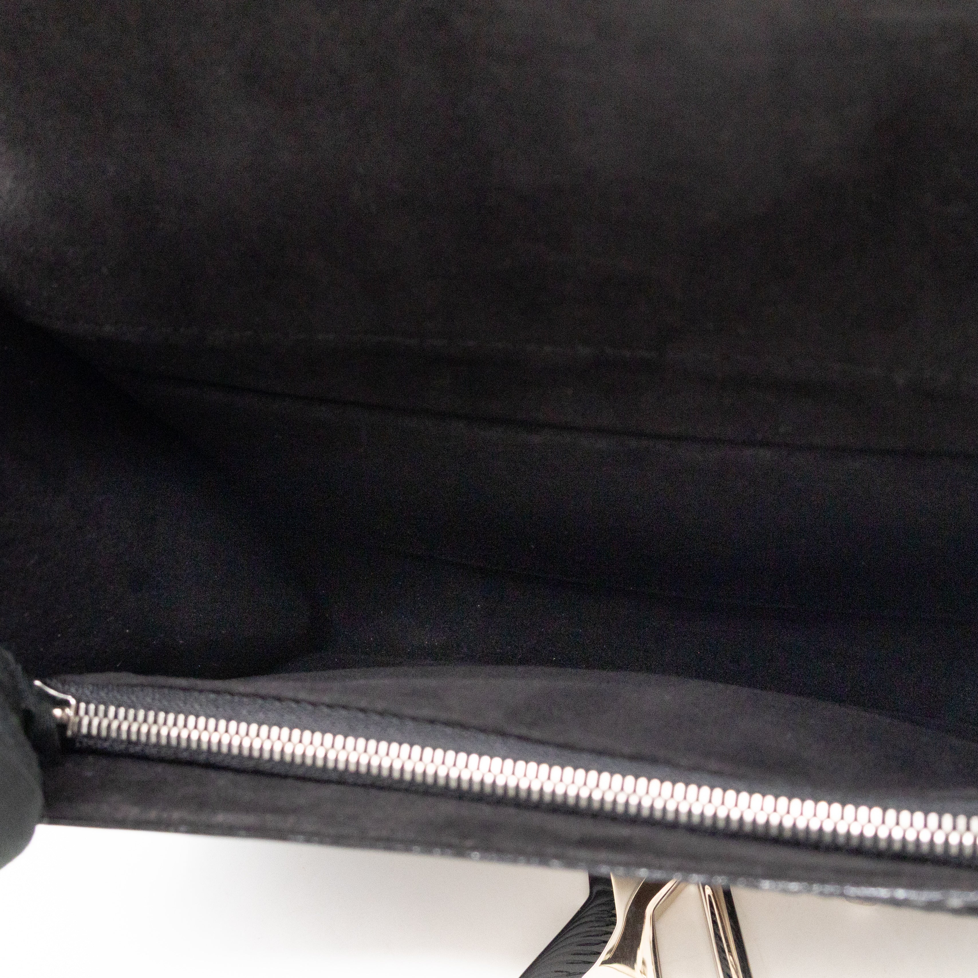 Pochette Louise PM Black Epi Leather
