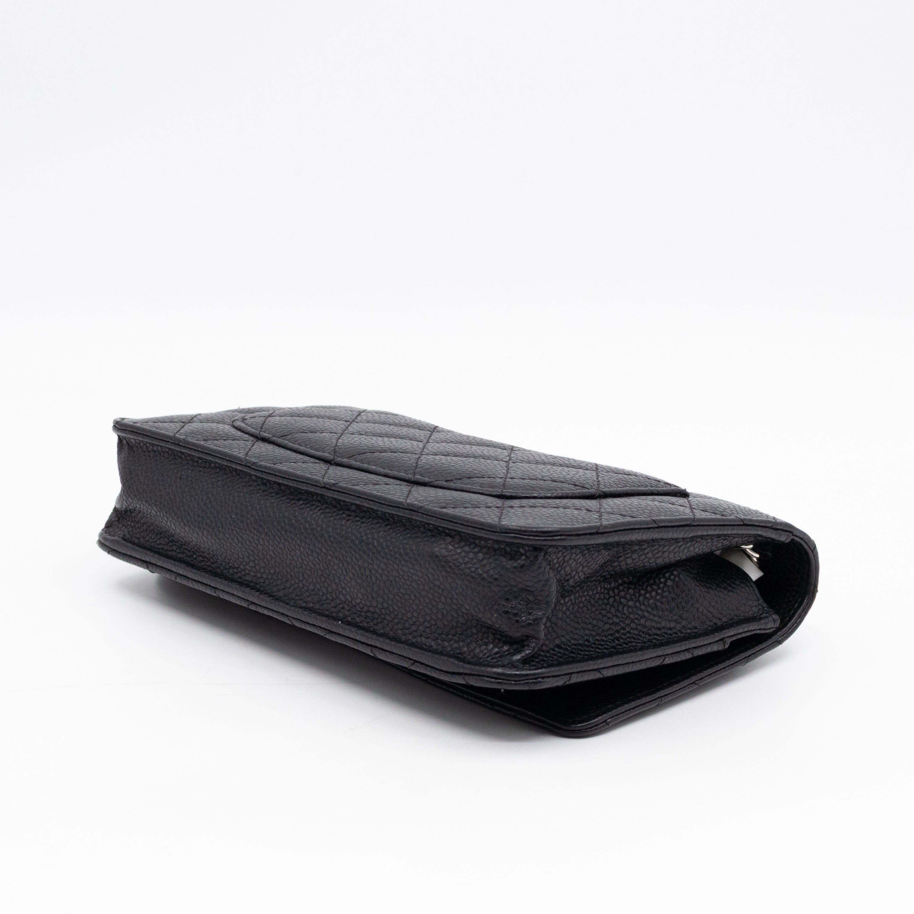 Classic Wallet On Chain Black Caviar Silver