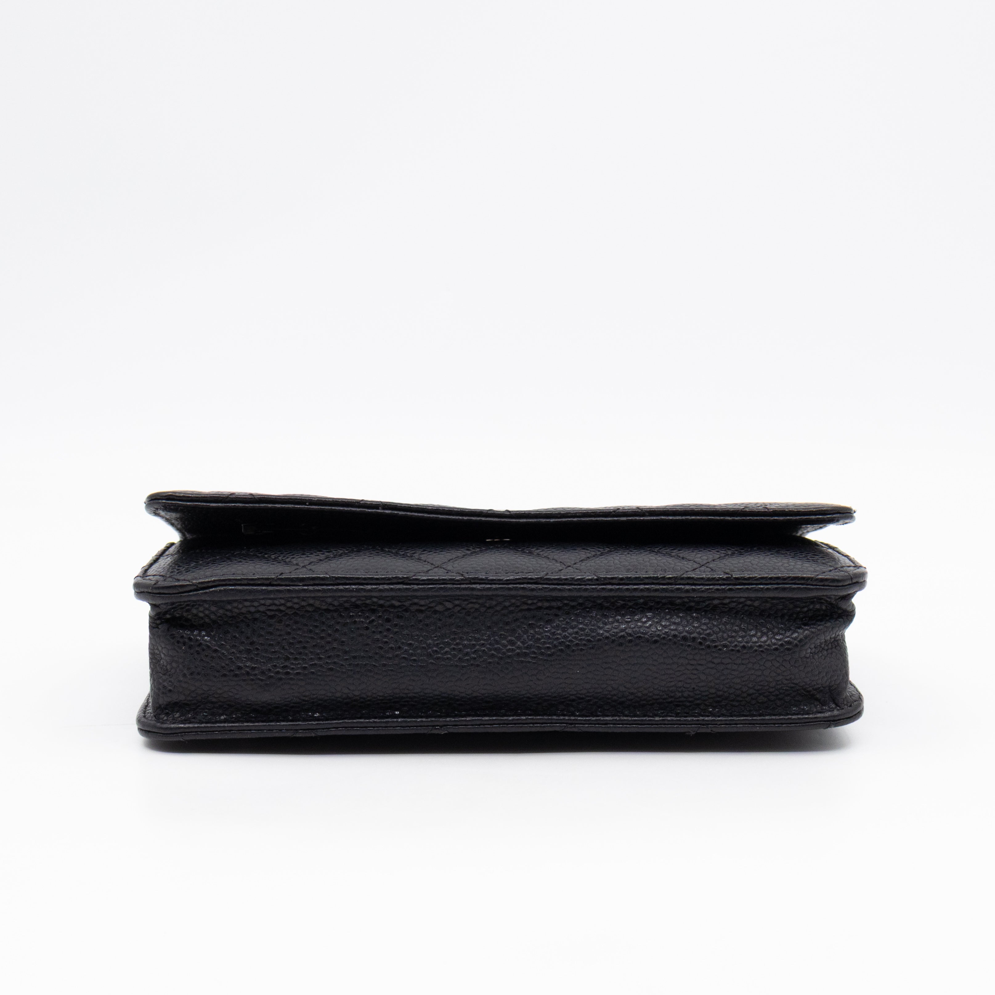 Classic Wallet On Chain Black Caviar Silver