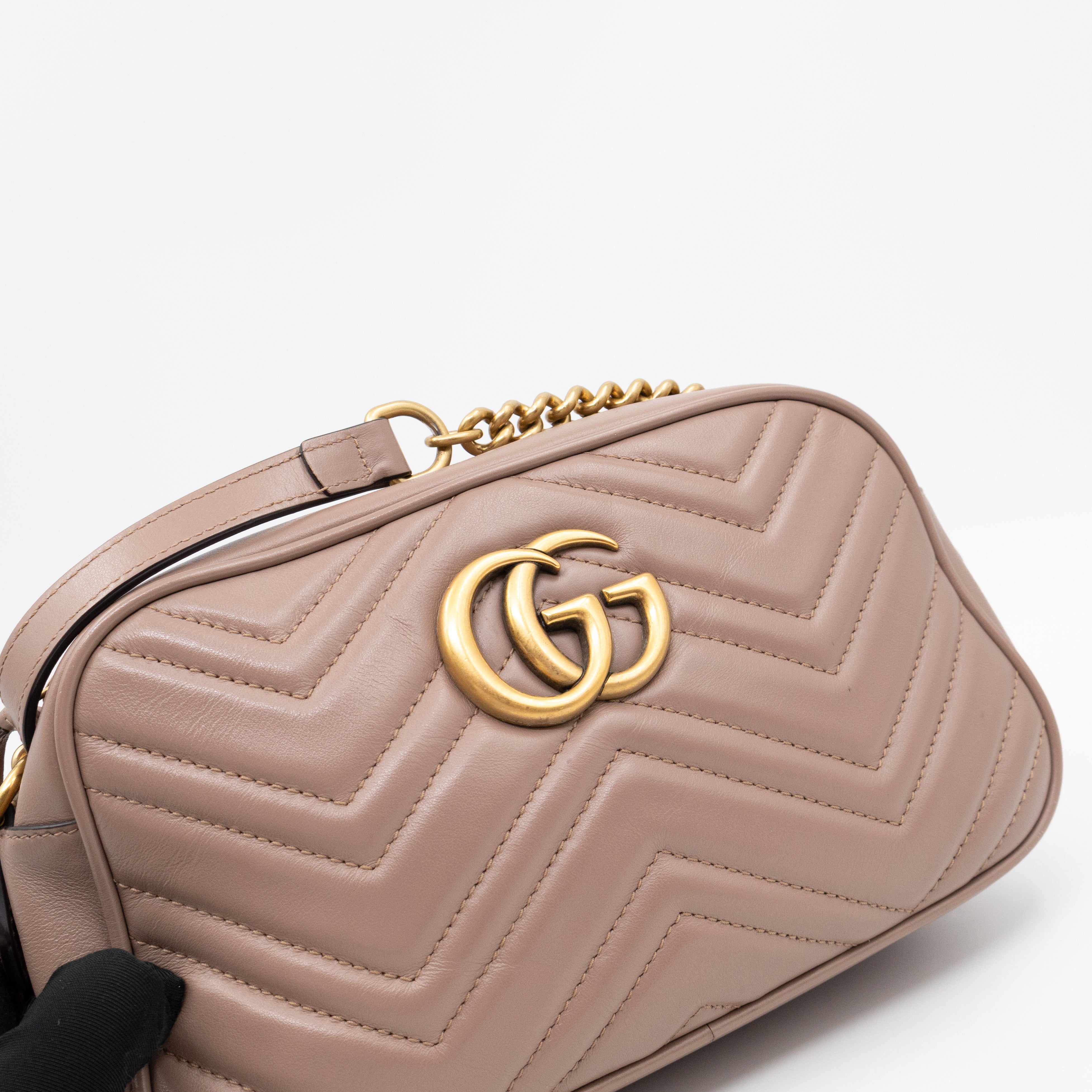 GG Marmont Small Camera Bag Beige Leather