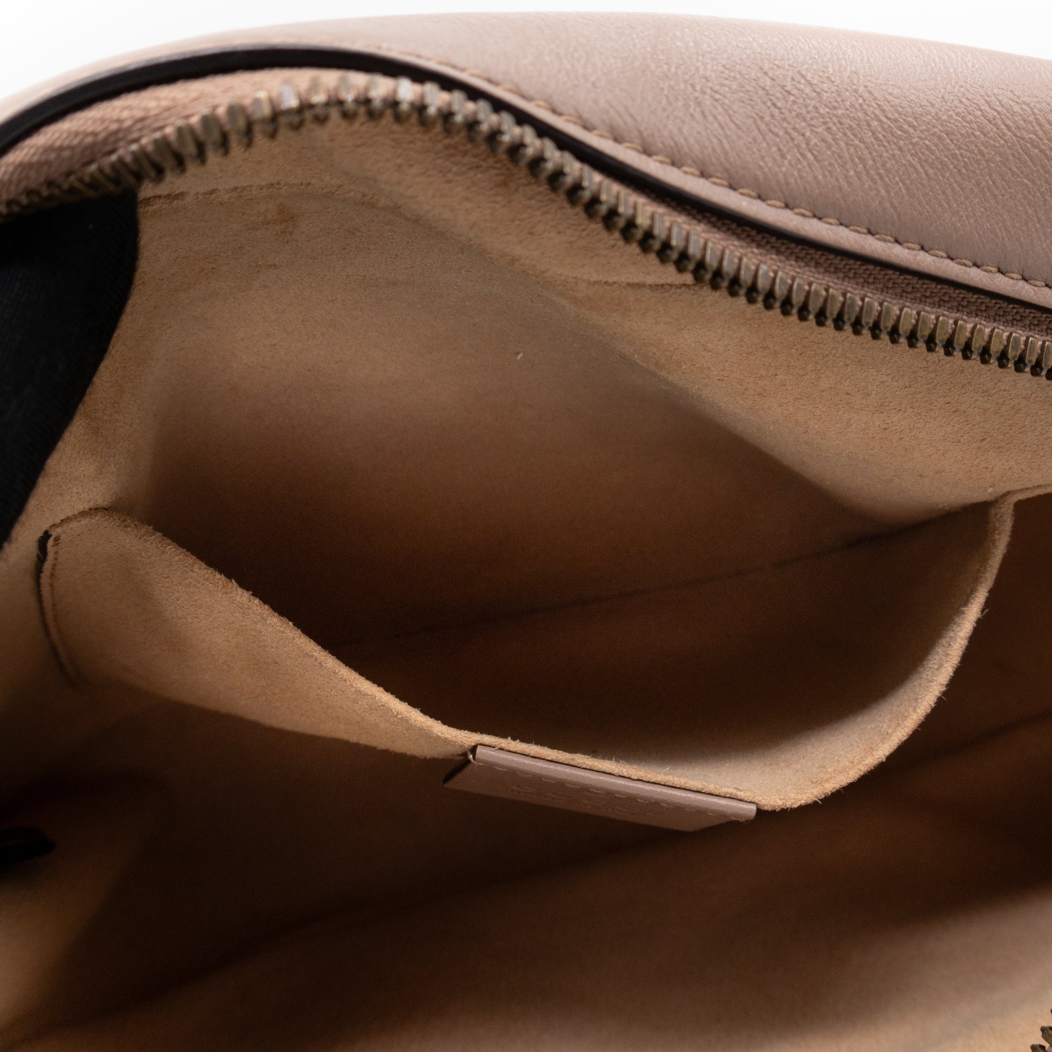 GG Marmont Small Camera Bag Beige Leather