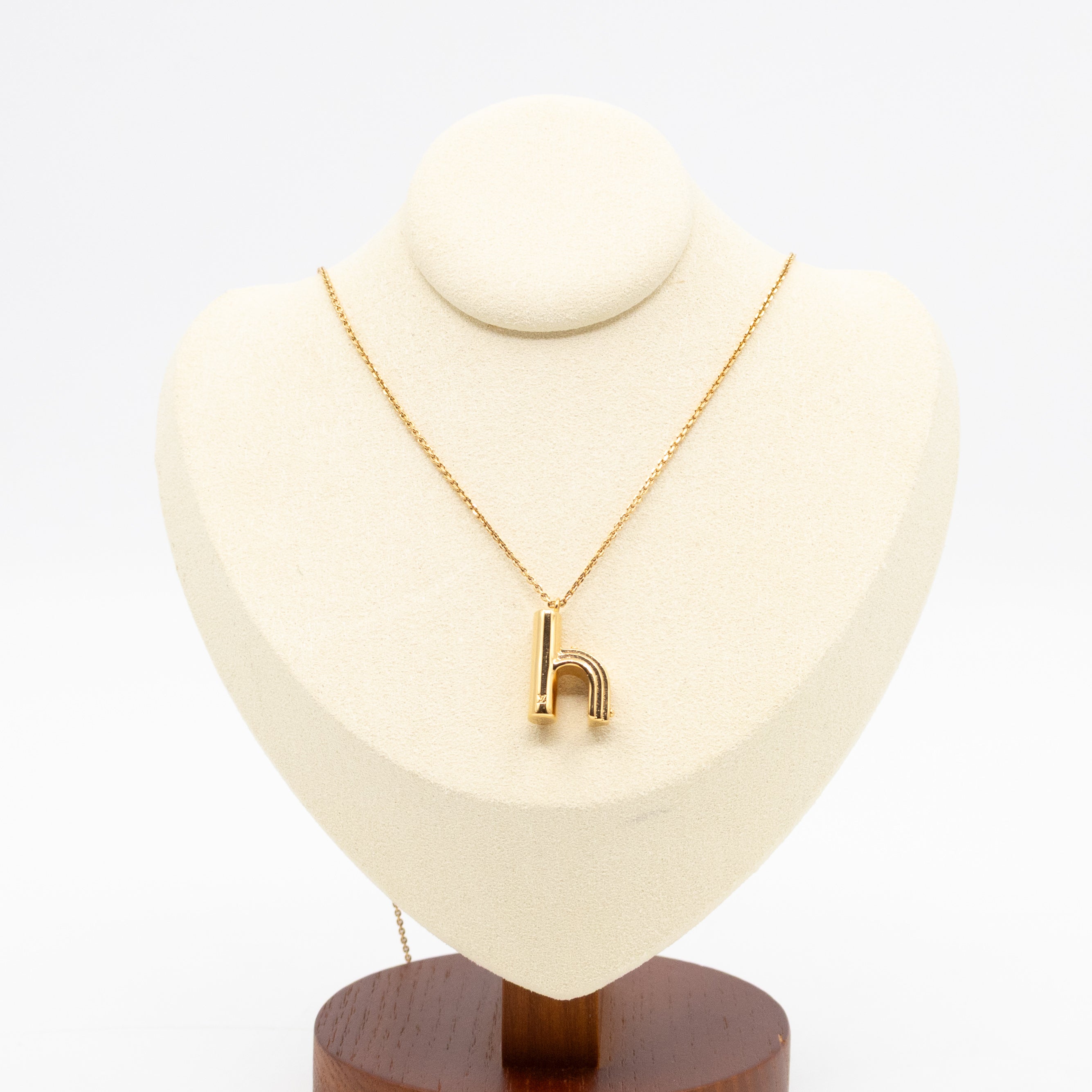 LV & Me Necklace "h" Pendant Gold