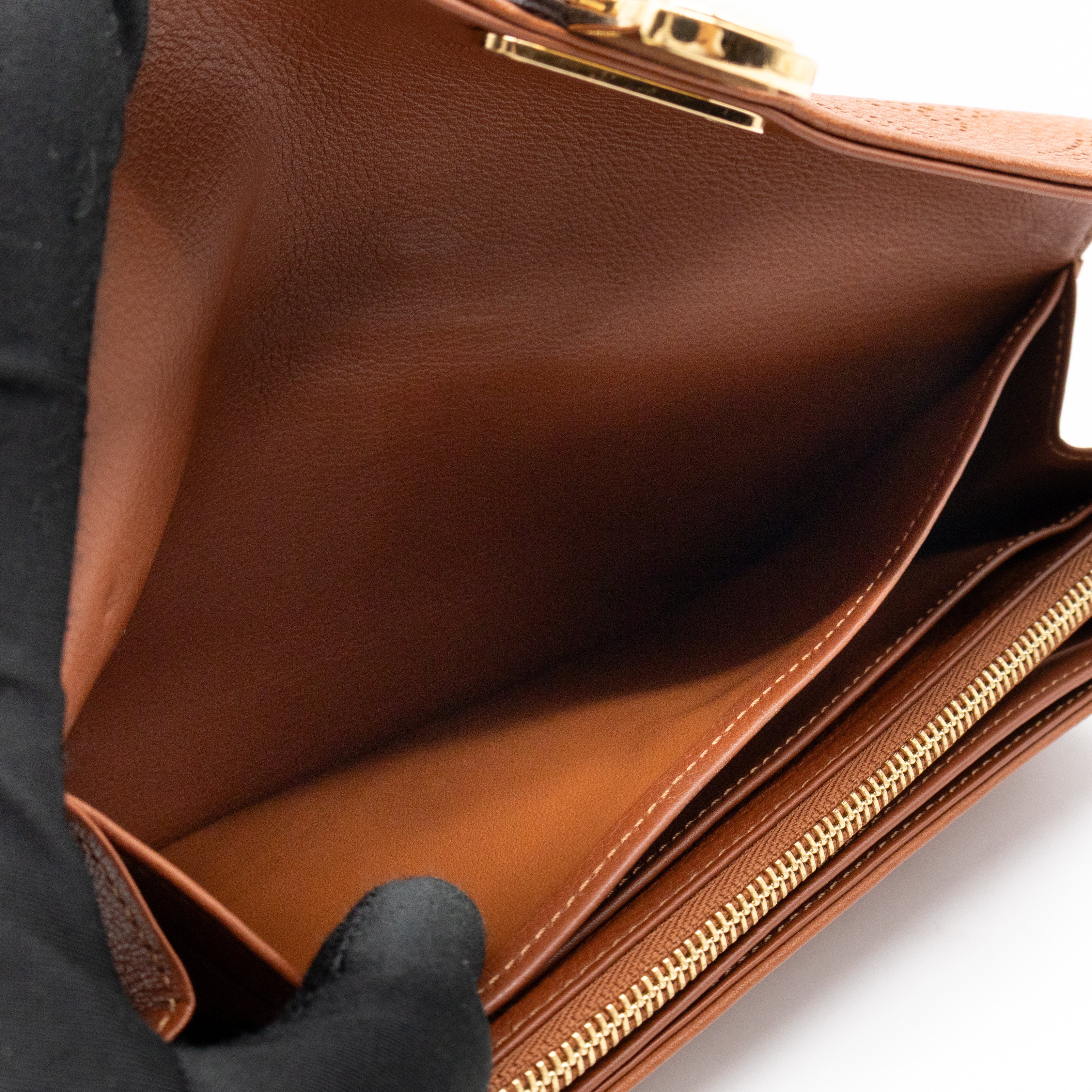 Amelia Clutch Wallet Cognac Mahina Leather