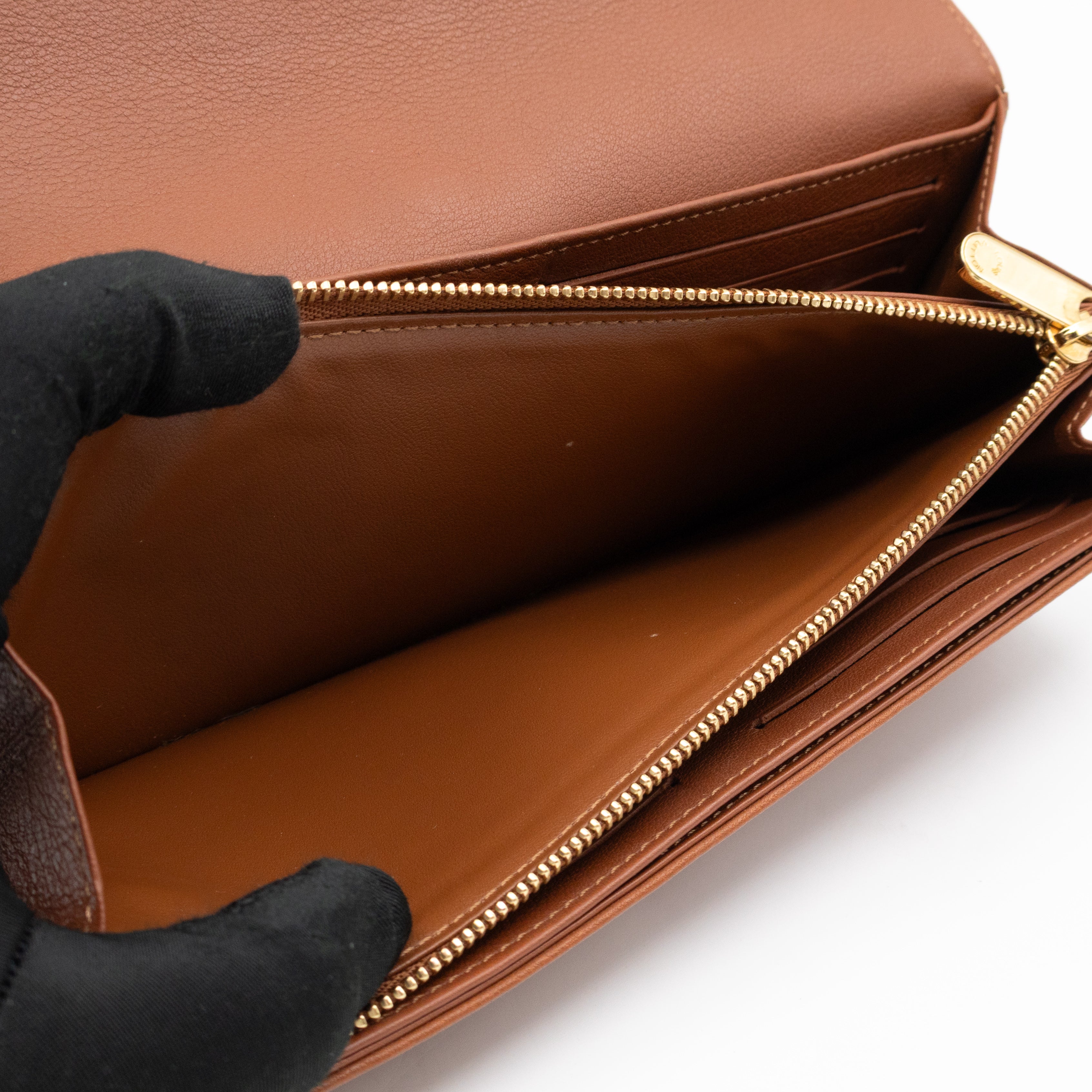 Amelia Clutch Wallet Cognac Mahina Leather