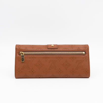 Amelia Clutch Wallet Cognac Mahina Leather