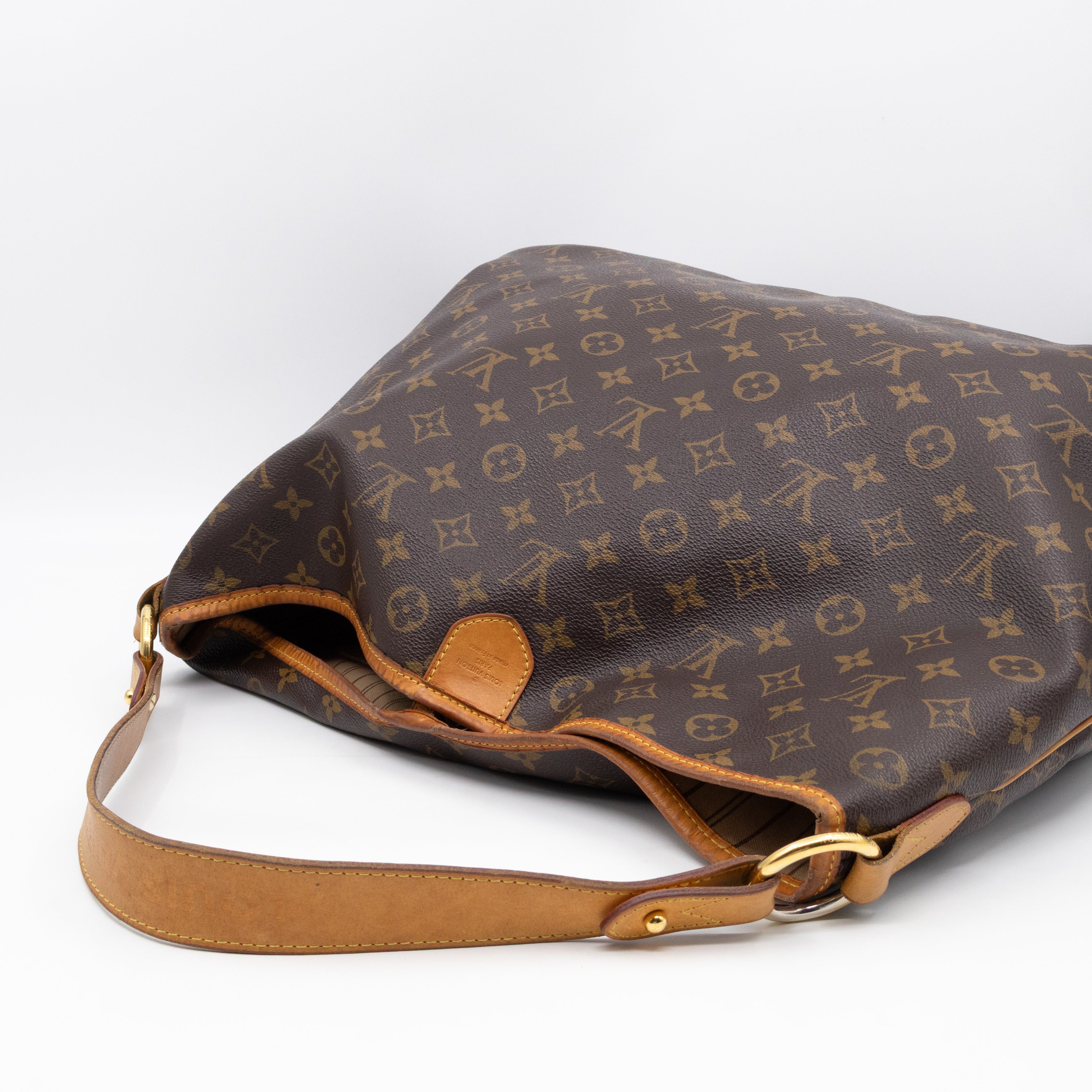 Delightful MM Monogram
