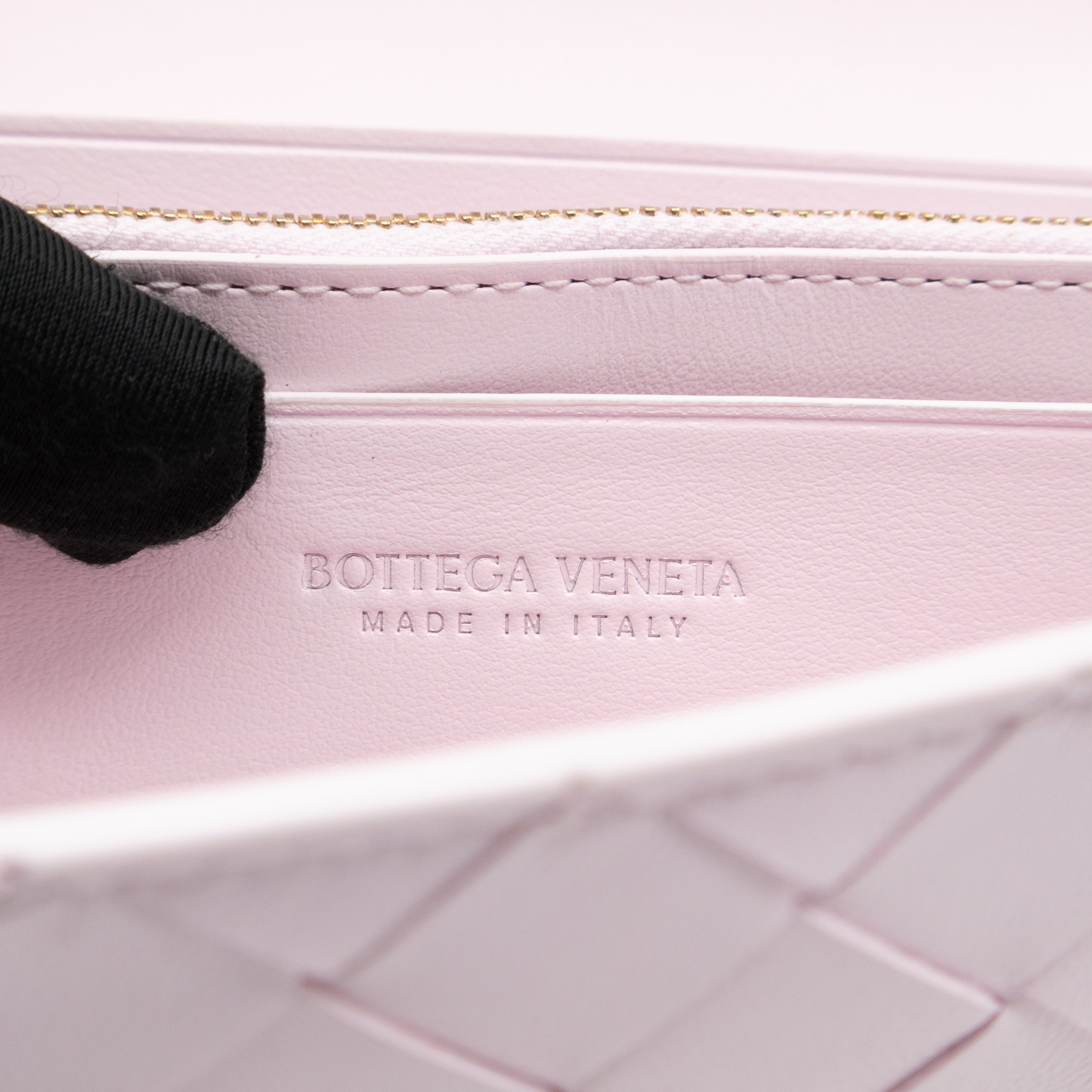 Intrecciato Large Flap Wallet Light Pink Leather