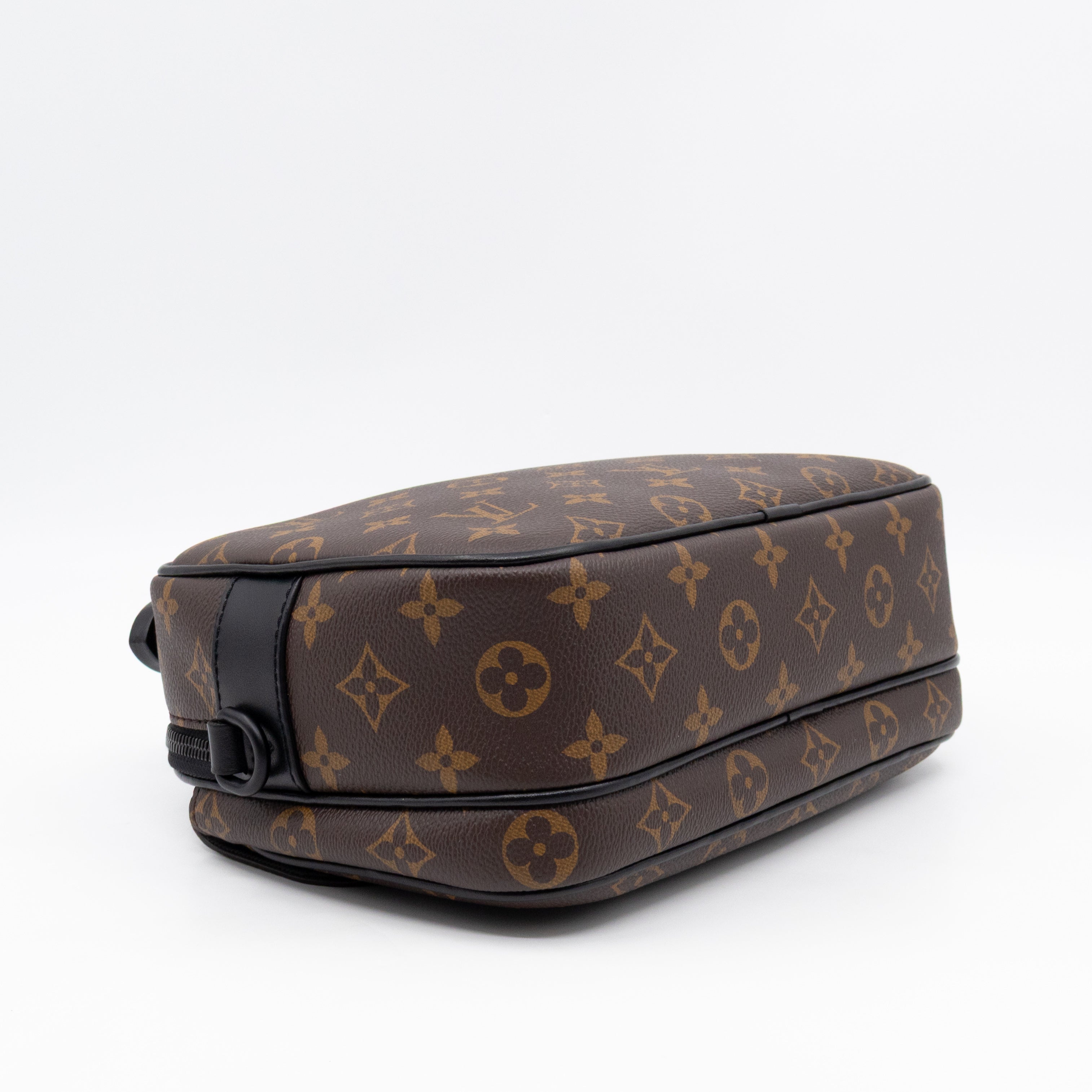 S-Lock Messenger Bag Monogram Macassar