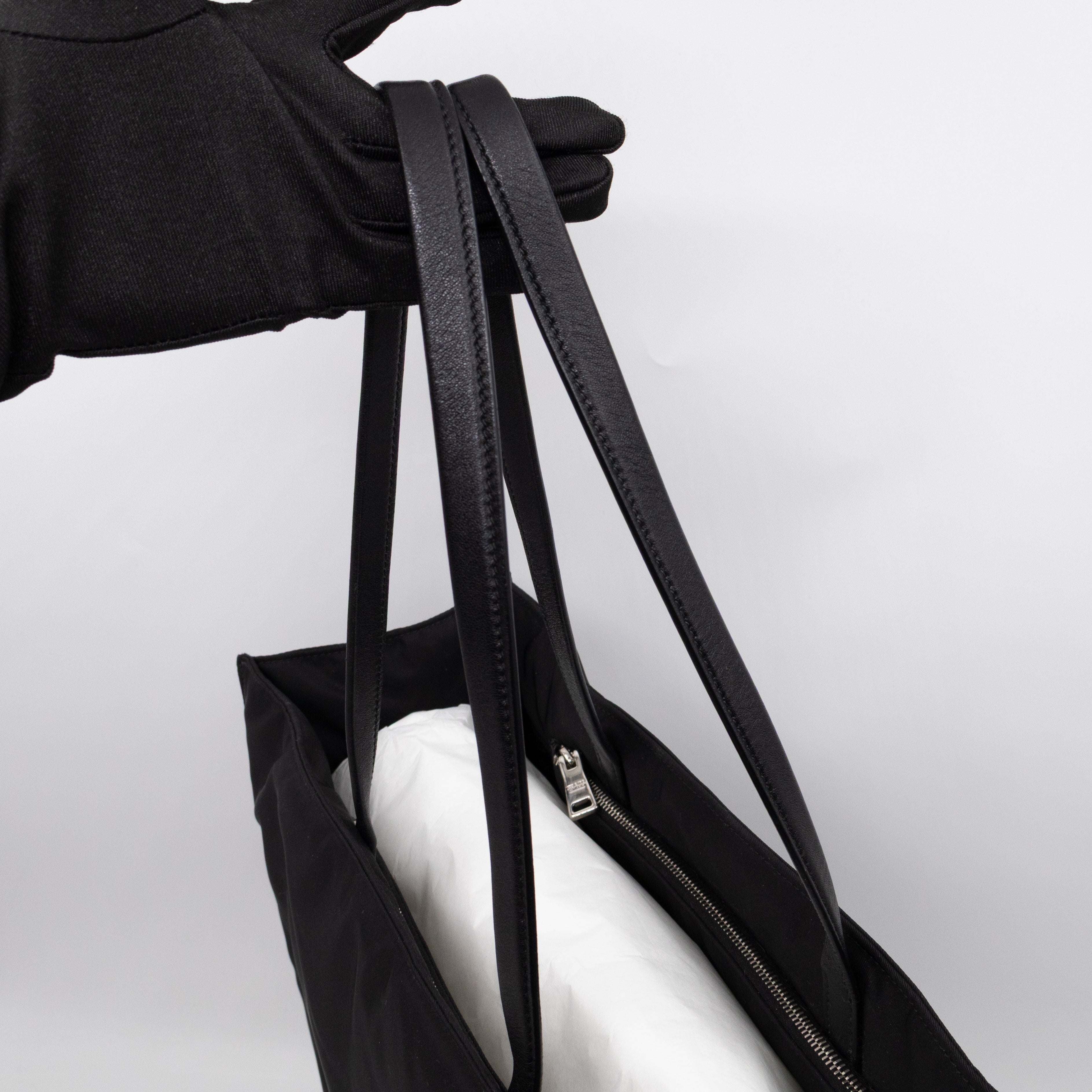 Front Pocket Tote Tessuto Nylon Black