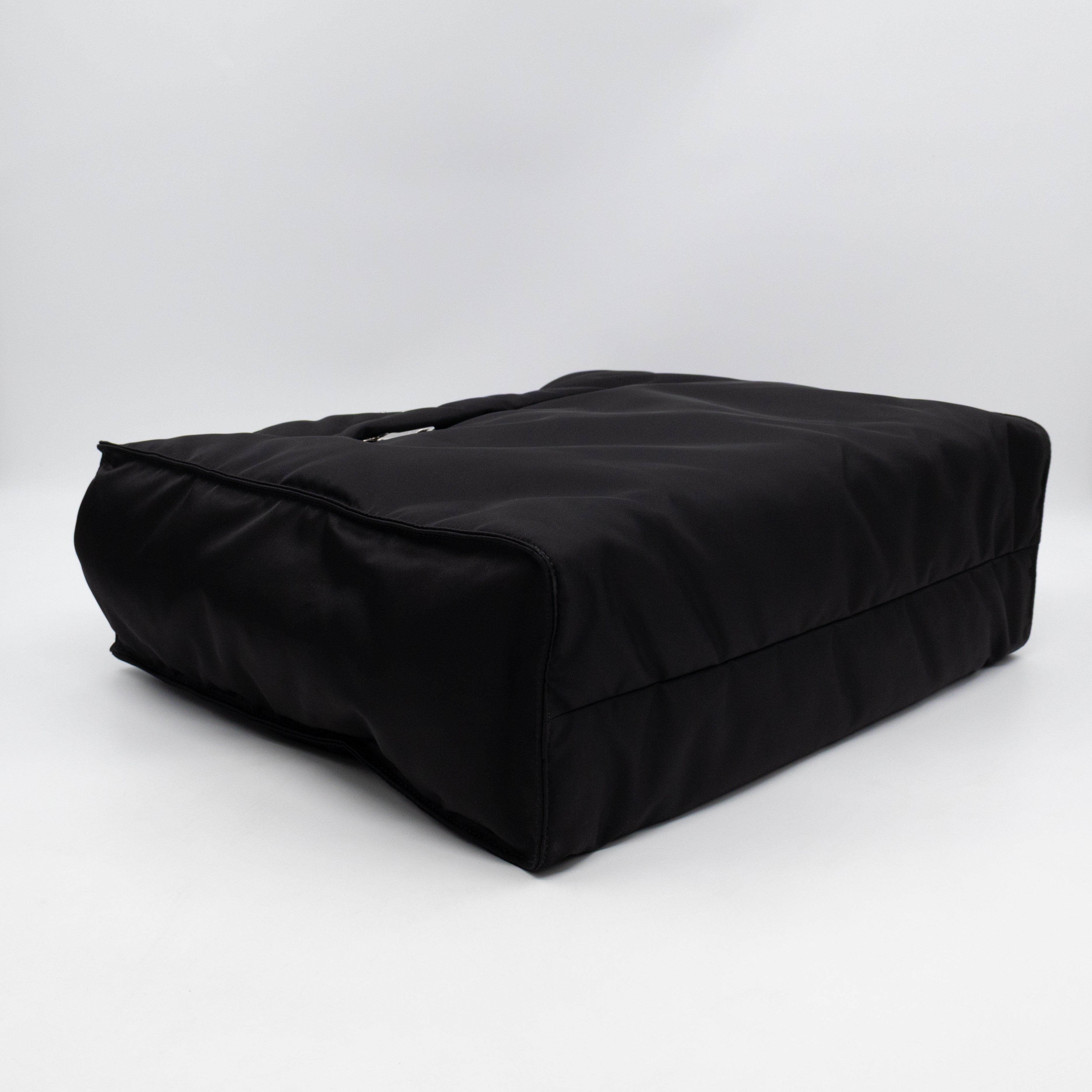 Front Pocket Tote Tessuto Nylon Black