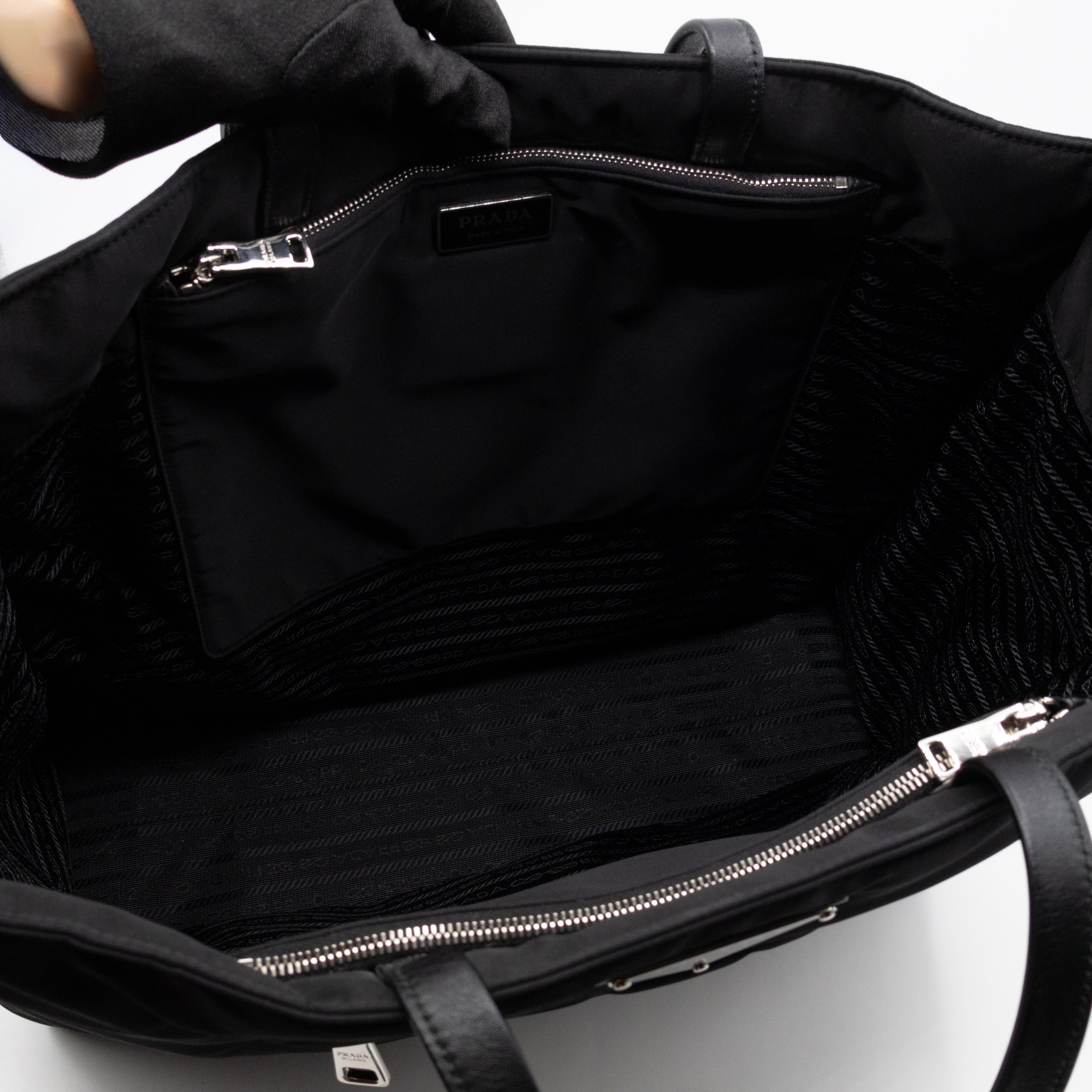 Front Pocket Tote Tessuto Nylon Black