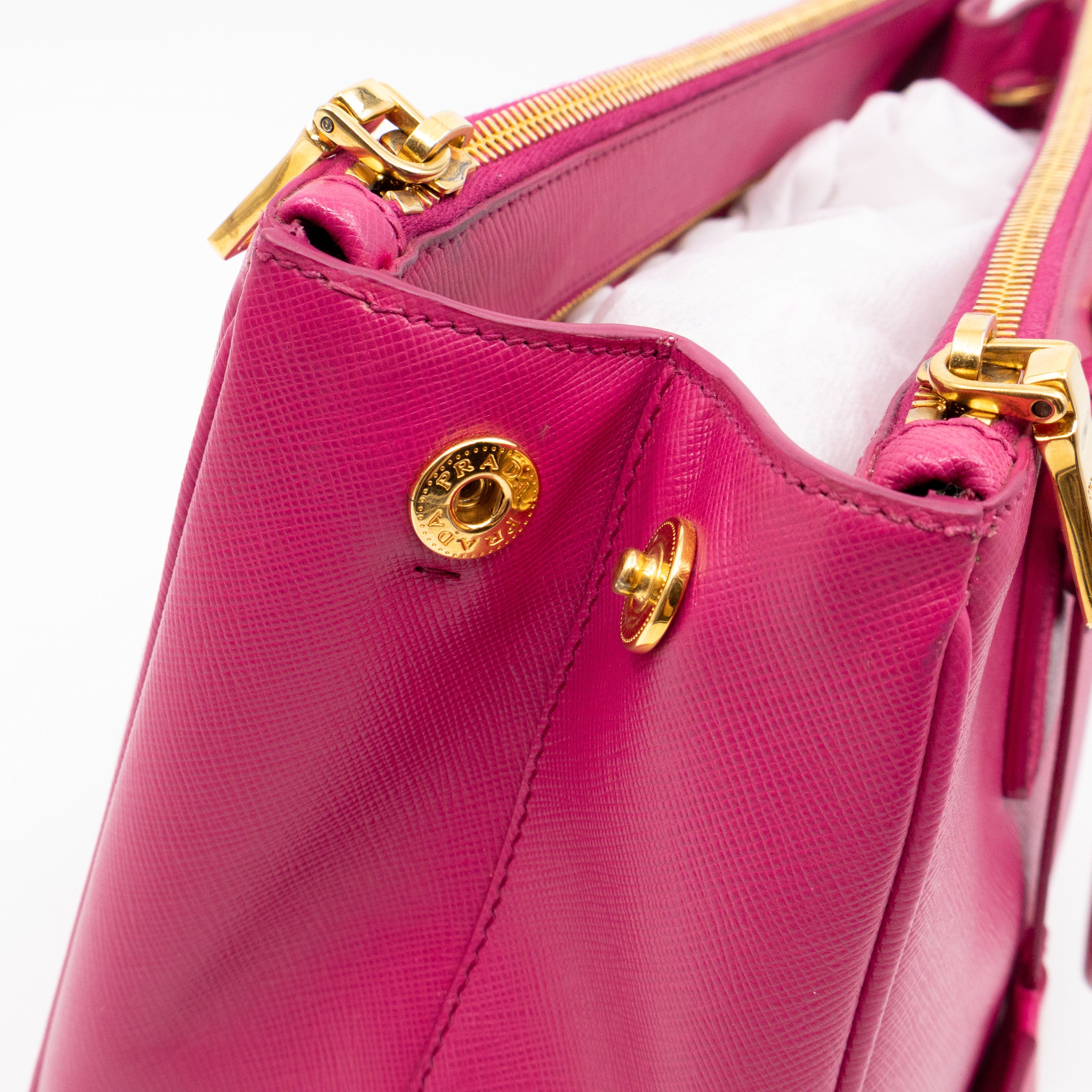 Galleria Medium Double Zip Fuxia Pink Saffiano