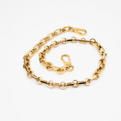 Dauphine MM Monogram Reverse