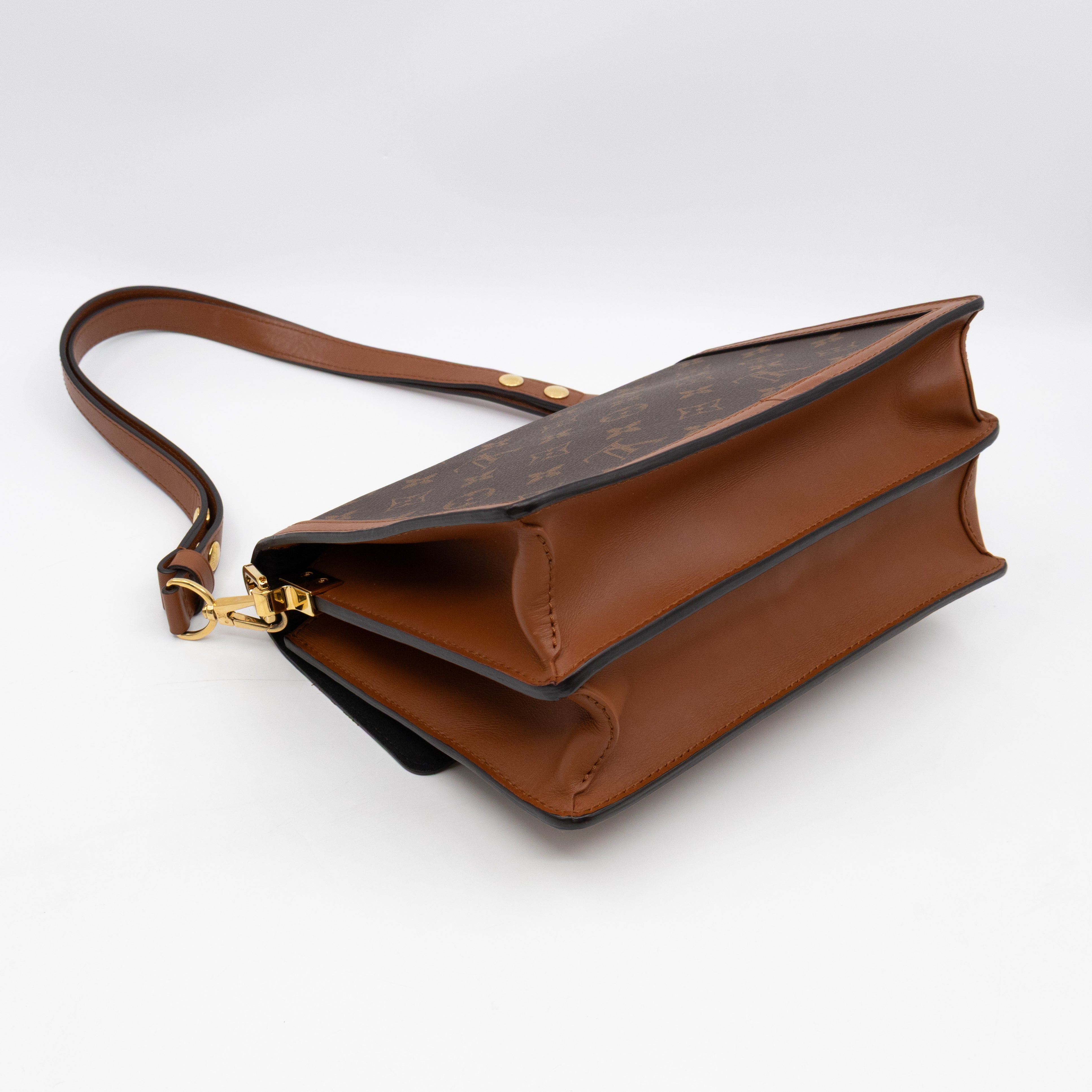 Dauphine MM Monogram Reverse