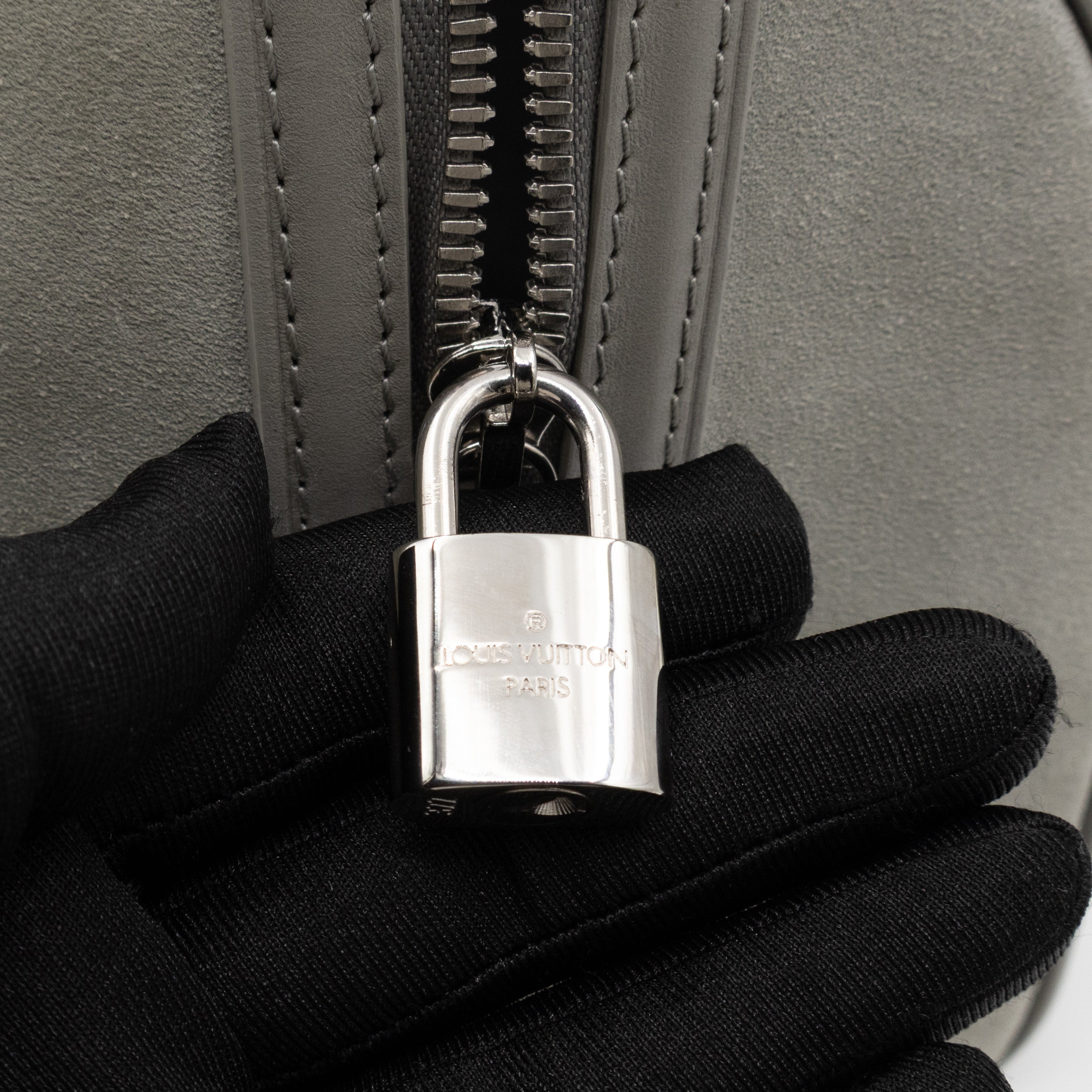 Illusion Speedy Cube PM Grey Suede Leather