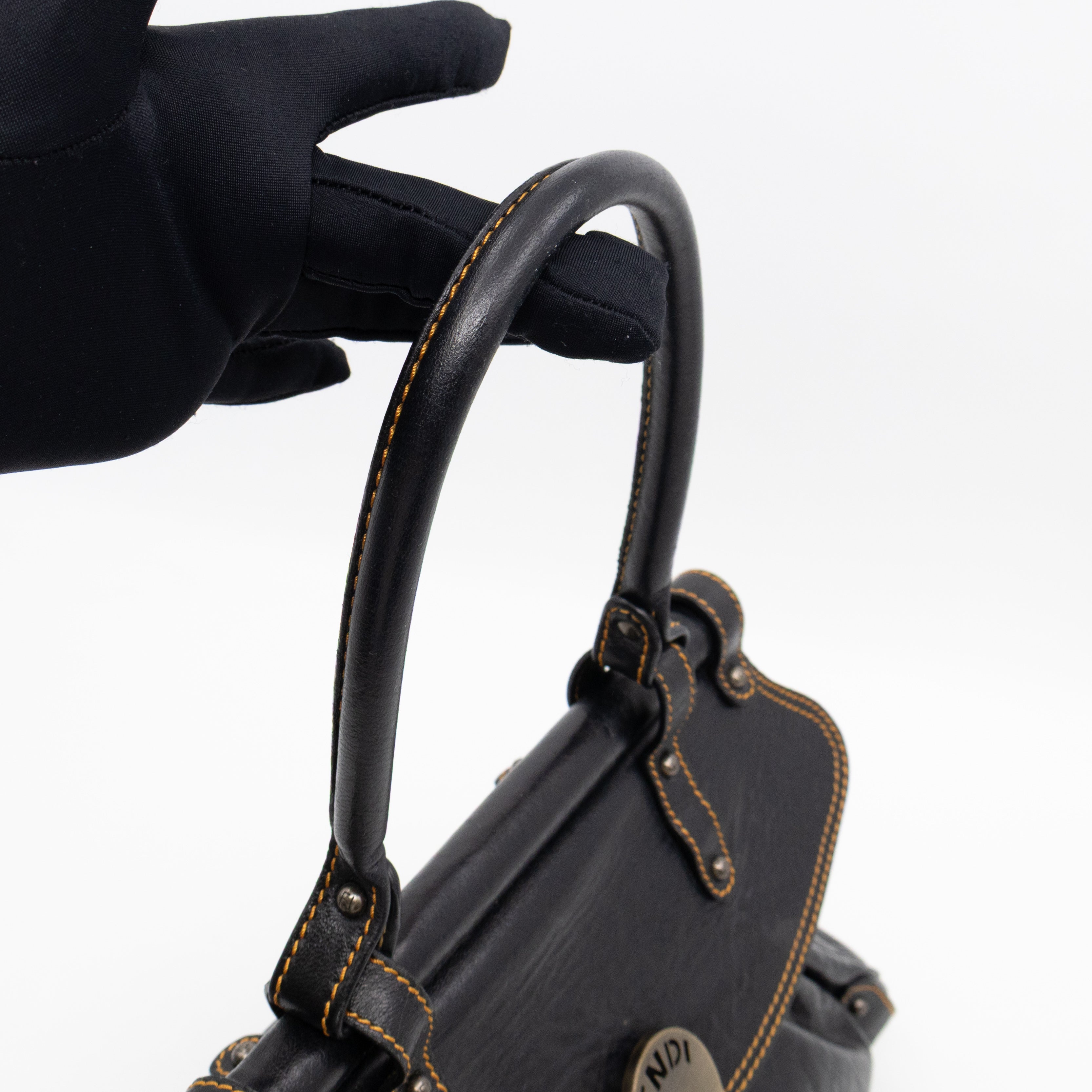 Magic Shoulder Bag Black Leather