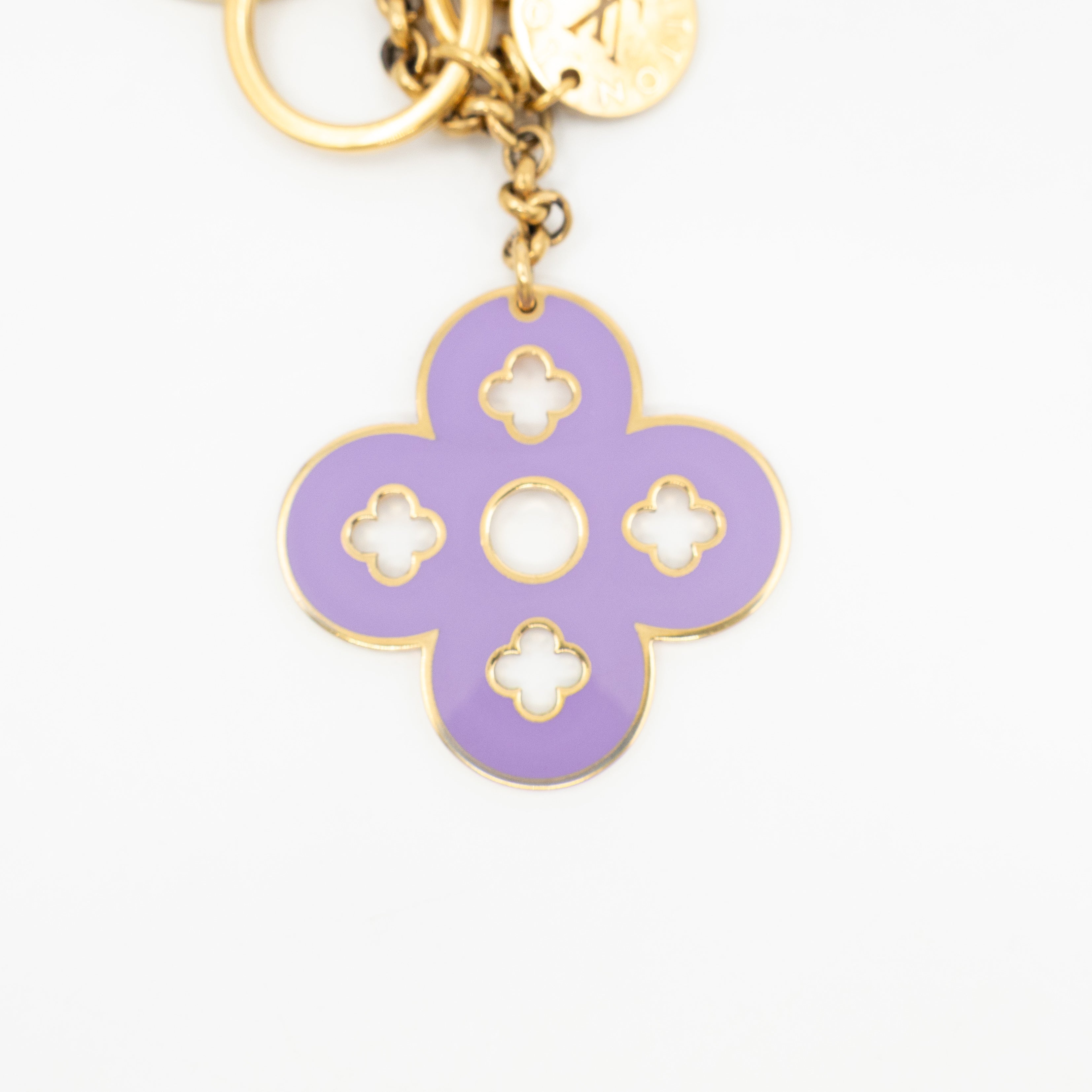 Looping Fleur Pastel Key Charm