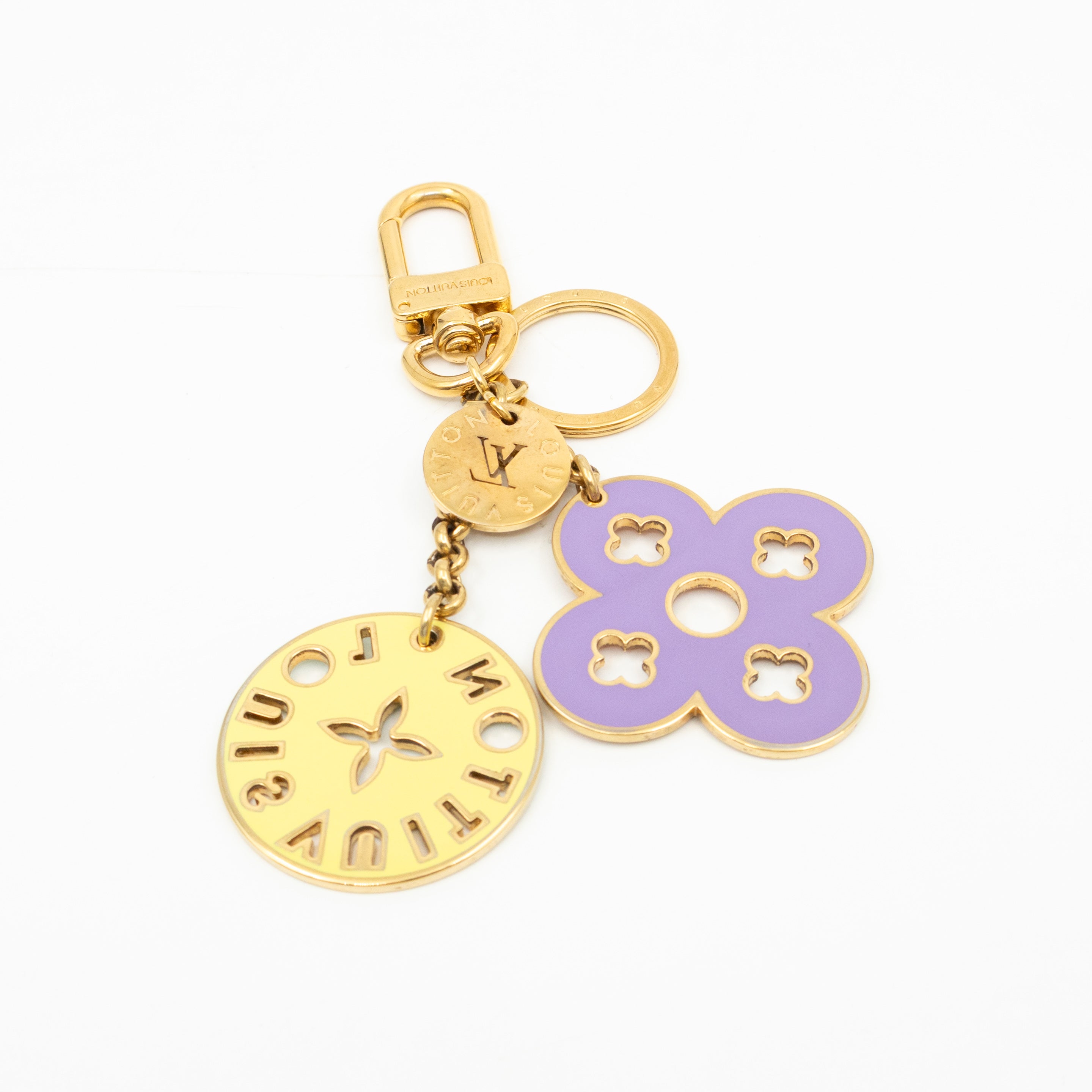 Looping Fleur Pastel Key Charm