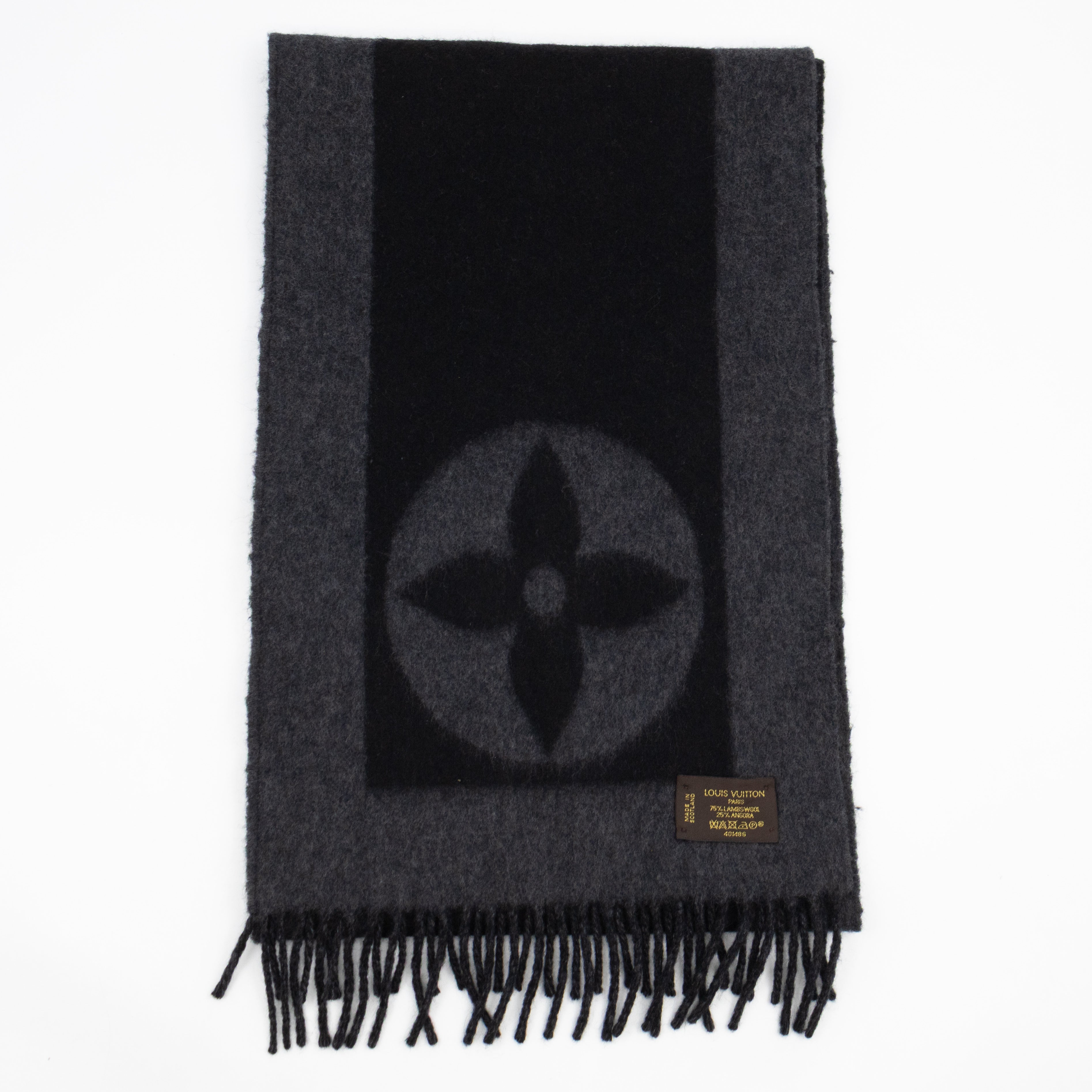 Louis Vuitton Cardiff Scarf Black – Queen Station