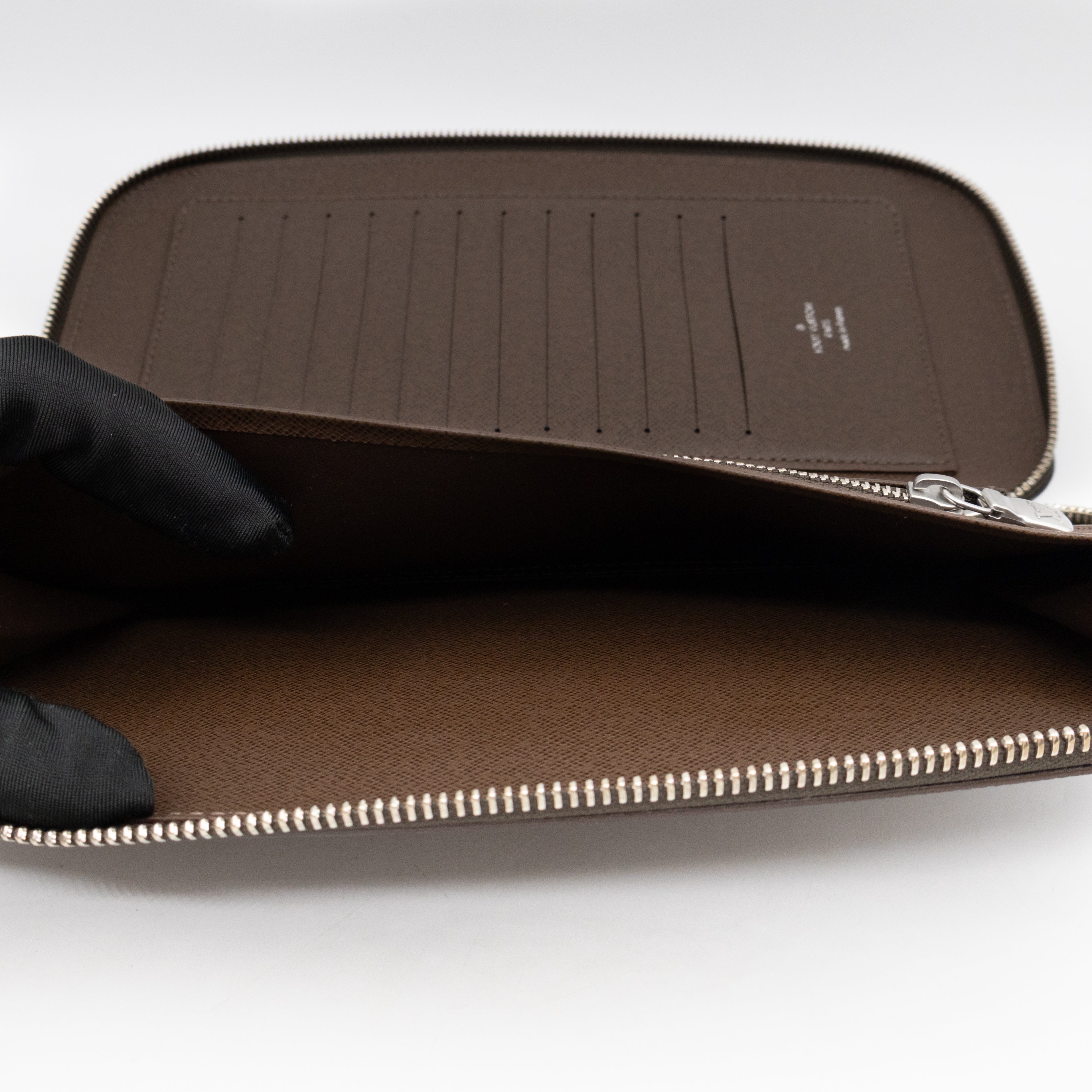 Atoll Travel Organizer Case Brown Taigarama Leather