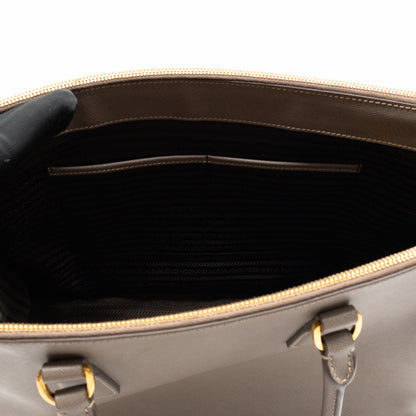 Galleria Large Double Zip Argilla Grey Saffiano Leather