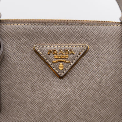 Galleria Large Double Zip Argilla Grey Saffiano Leather