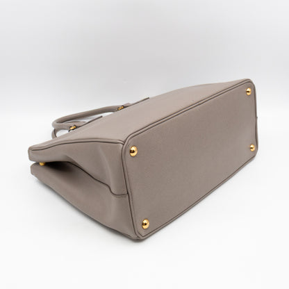 Galleria Large Double Zip Argilla Grey Saffiano Leather