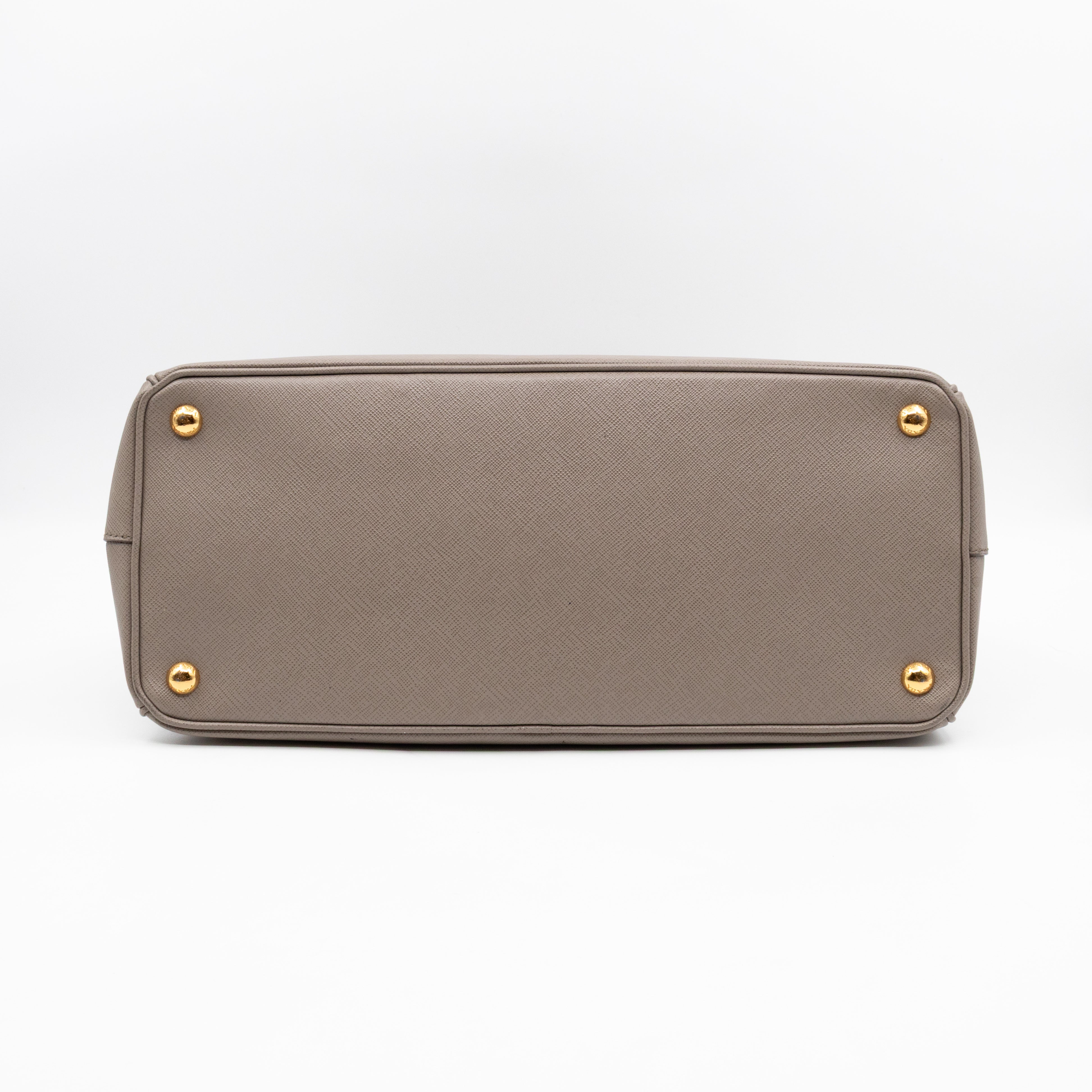 Galleria Large Double Zip Argilla Grey Saffiano Leather