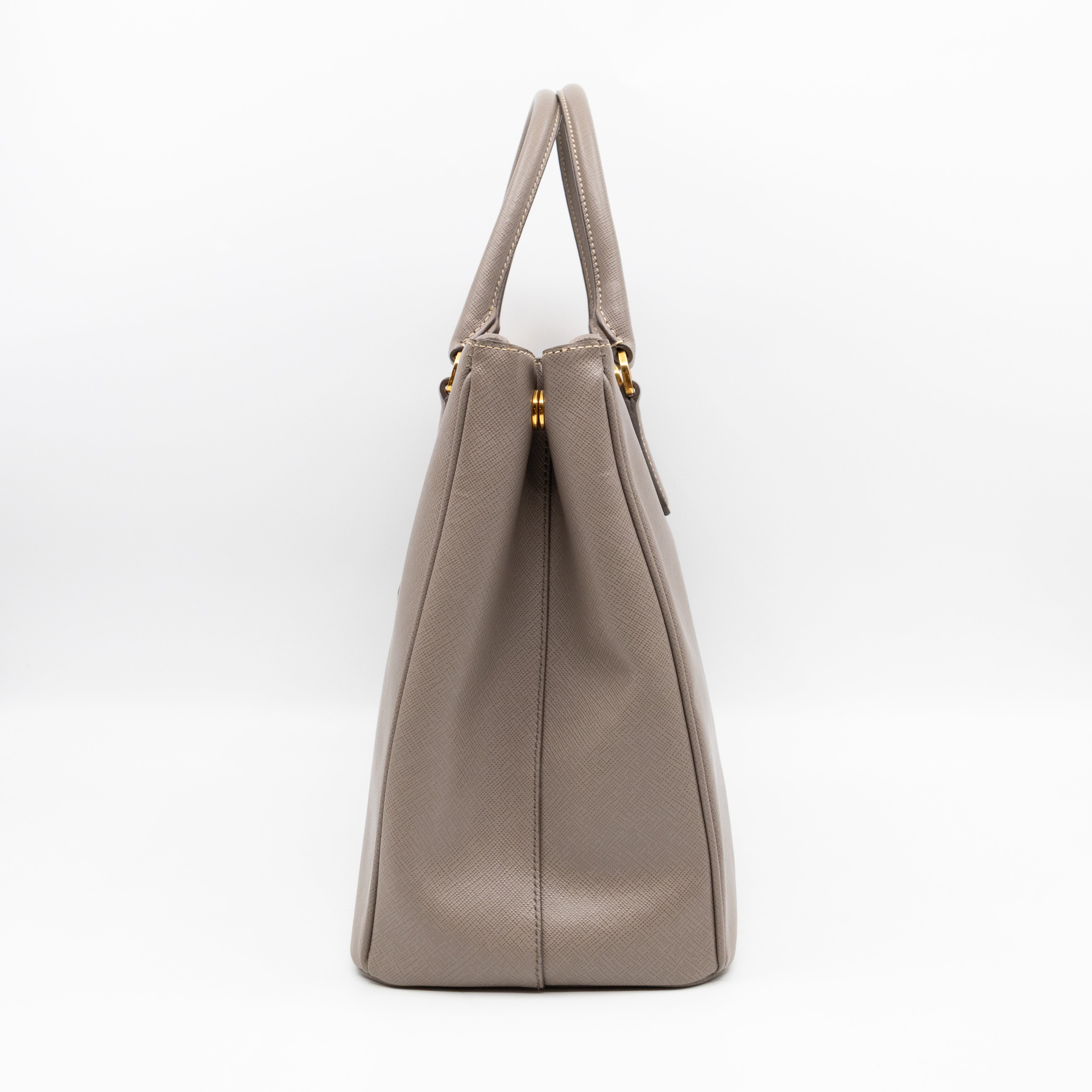 Galleria Large Double Zip Argilla Grey Saffiano Leather