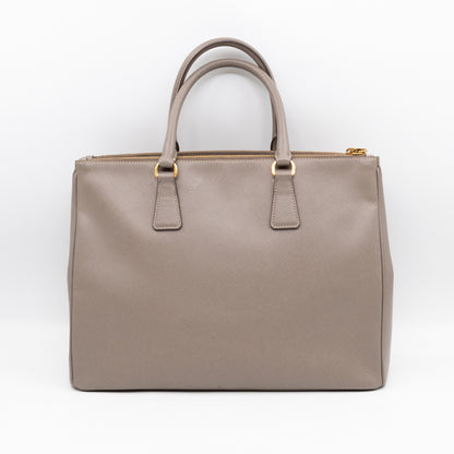 Galleria Large Double Zip Argilla Grey Saffiano Leather