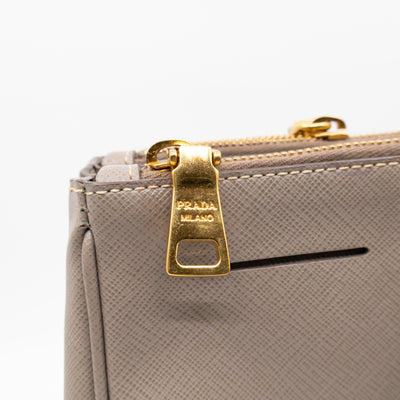 Galleria Large Double Zip Argilla Grey Saffiano Leather