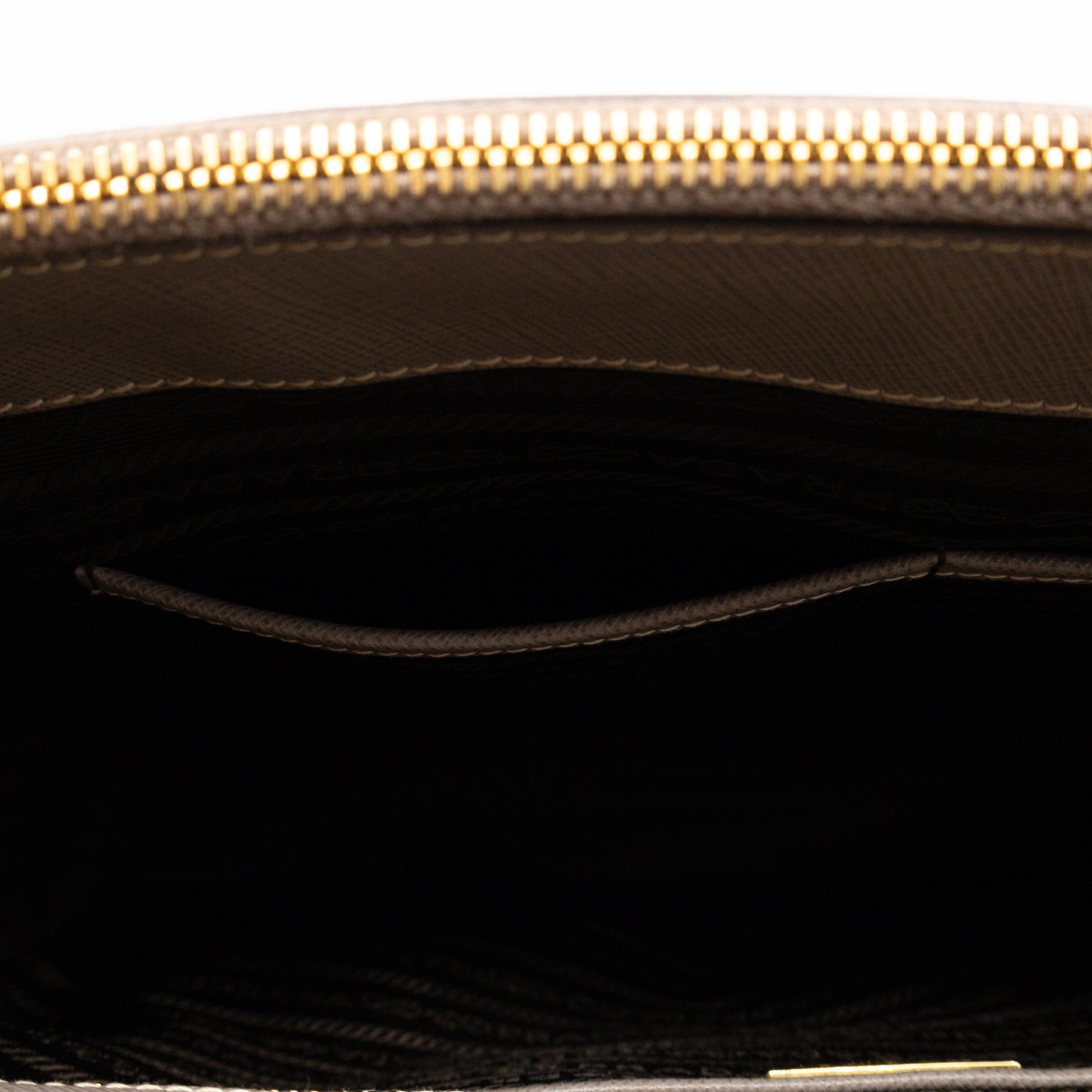 Galleria Large Double Zip Argilla Grey Saffiano Leather