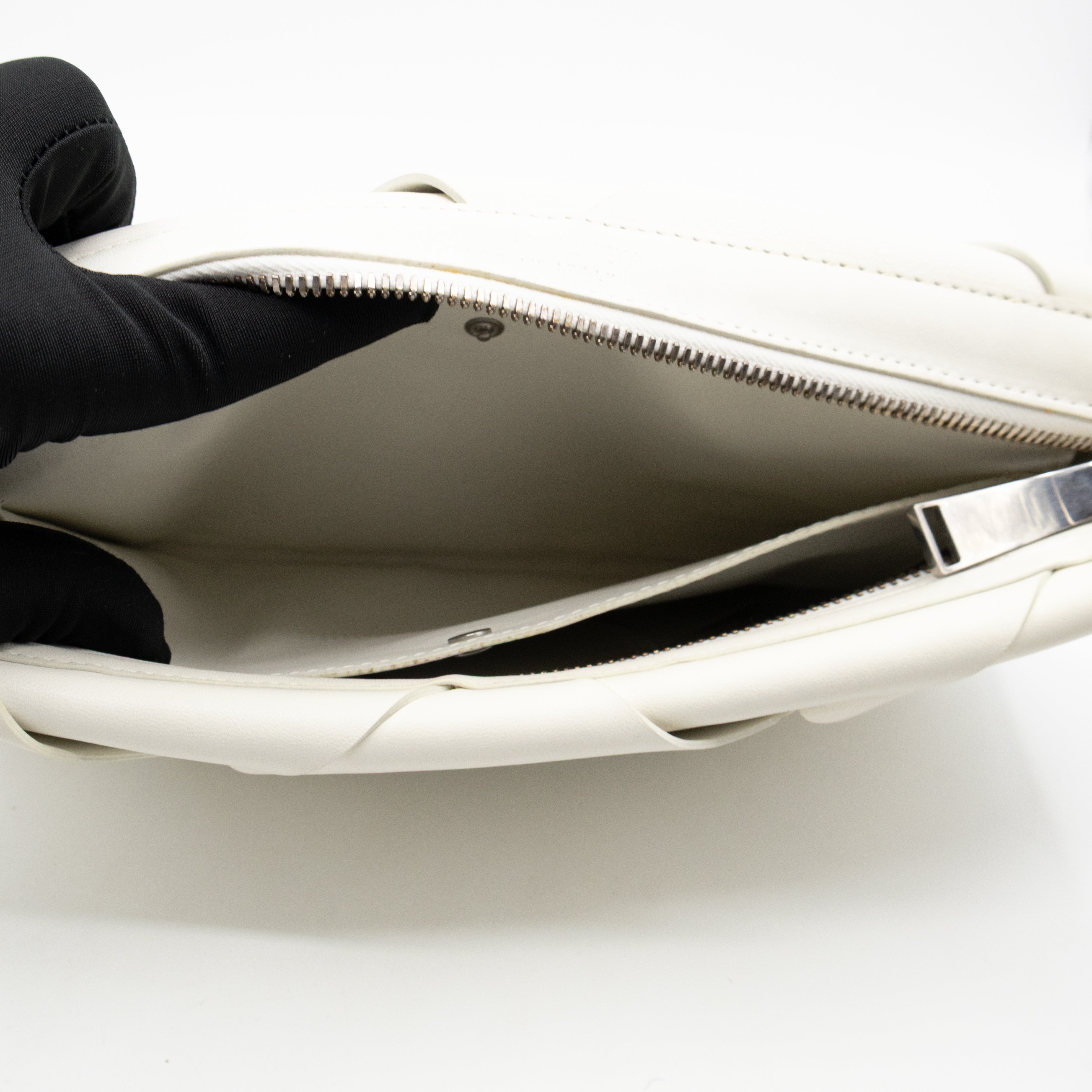 Clutch Maxi White Intrecciato Leather