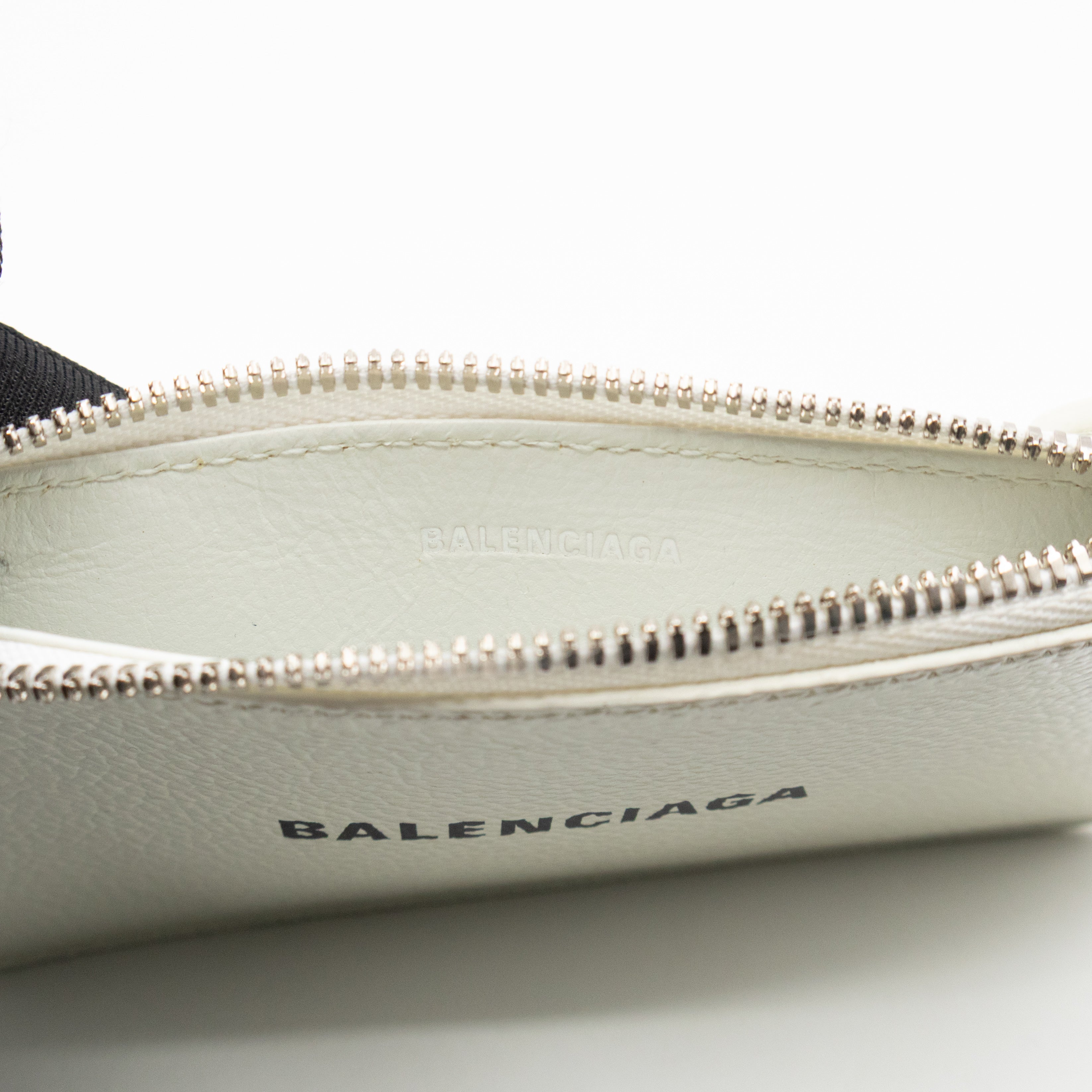 Zipped Card Holder White Leather