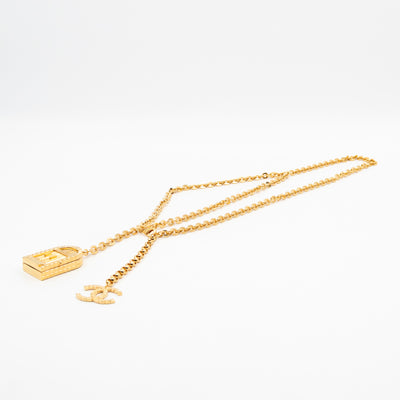 31 Rue Cambon Door CC Pendant Metal Chain Necklace & Belt Gold