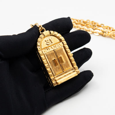 31 Rue Cambon Door CC Pendant Metal Chain Necklace & Belt Gold