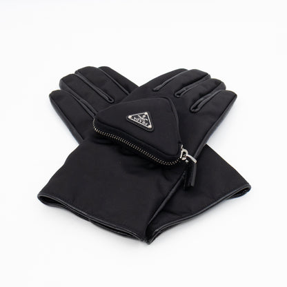 Triangle Pouch Gloves Black Re-nylon & Leather