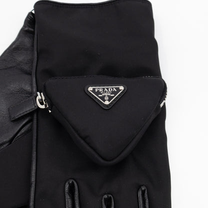 Triangle Pouch Gloves Black Re-nylon & Leather