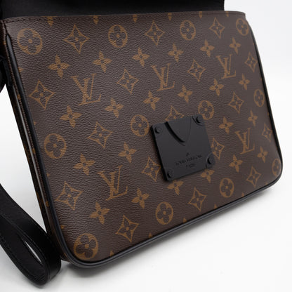 S-lock A4 Pouch Monogram Macassar