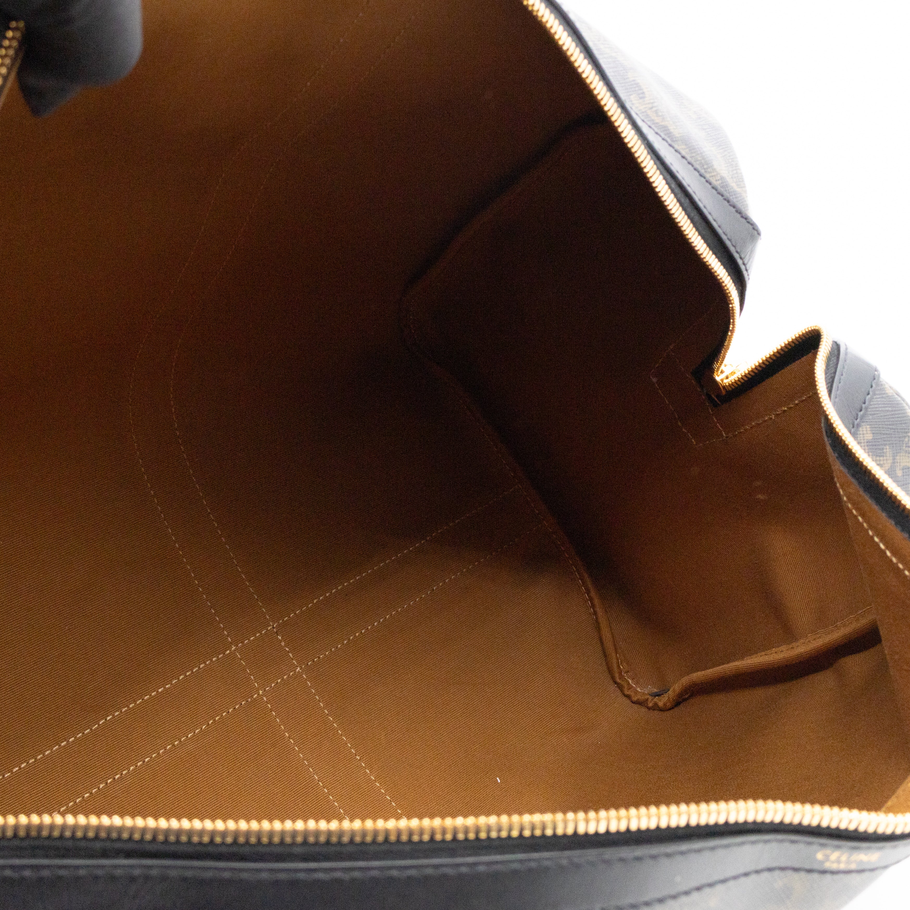 Medium Travel Bag Triomphe Canvas