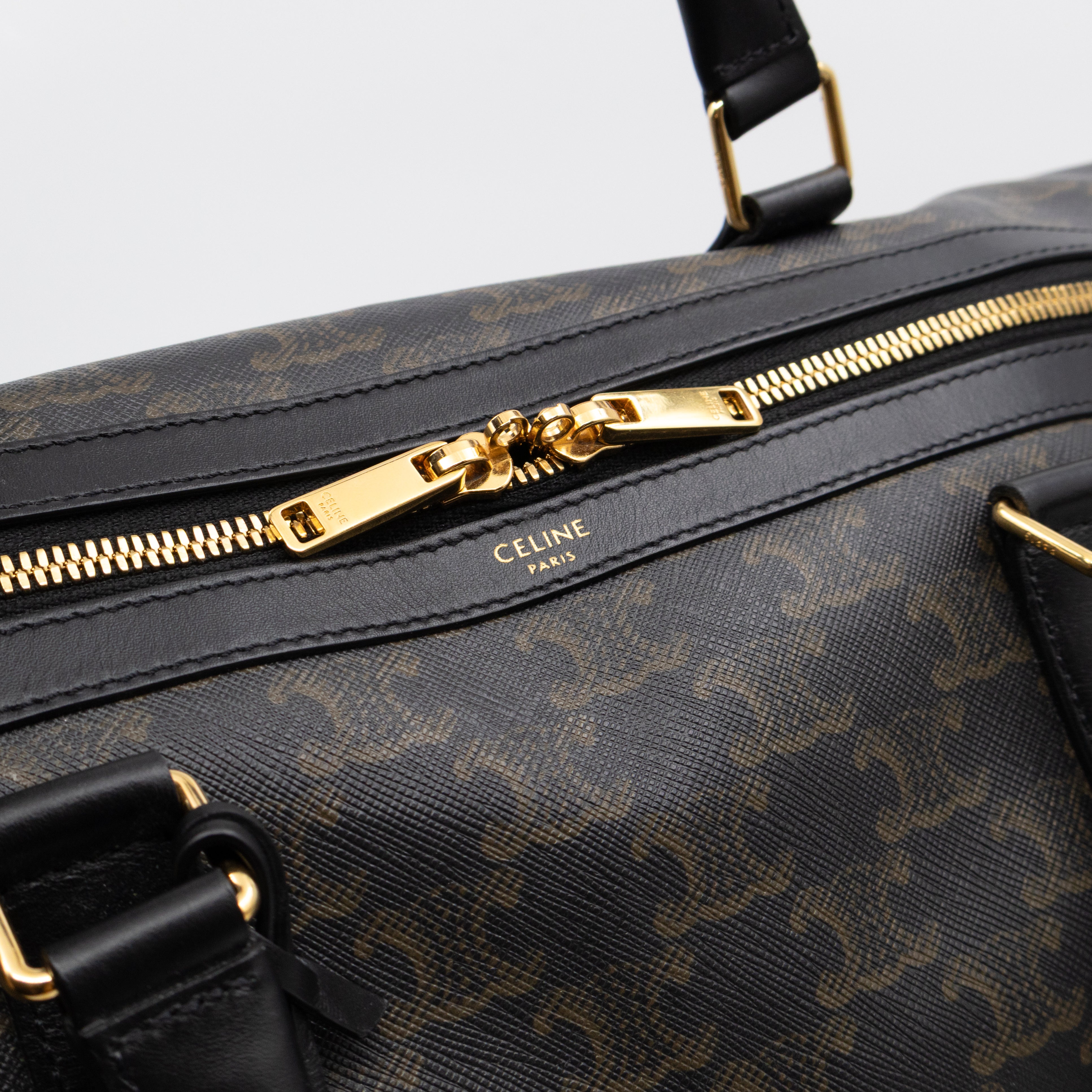 Medium Travel Bag Triomphe Canvas