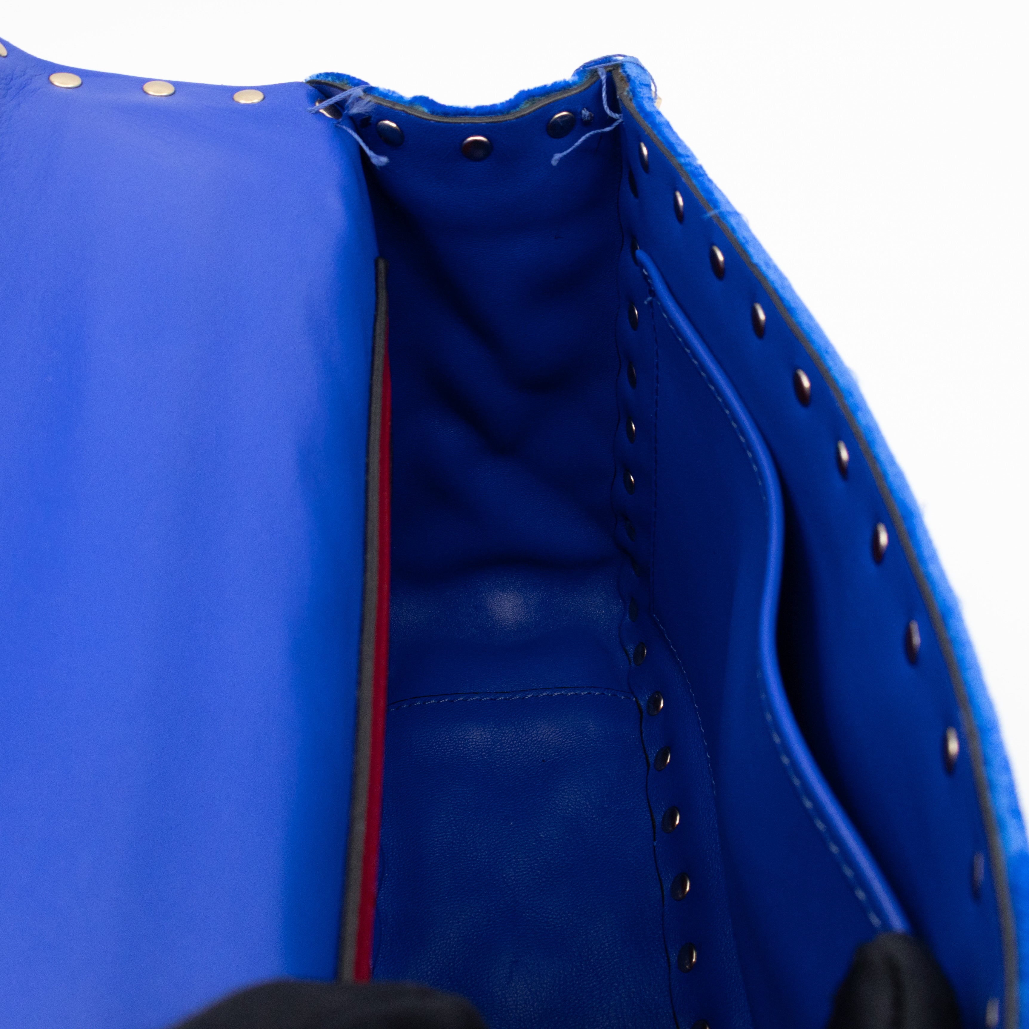 Rockstud Spike Medium Shoulder Bag Blue Velvet