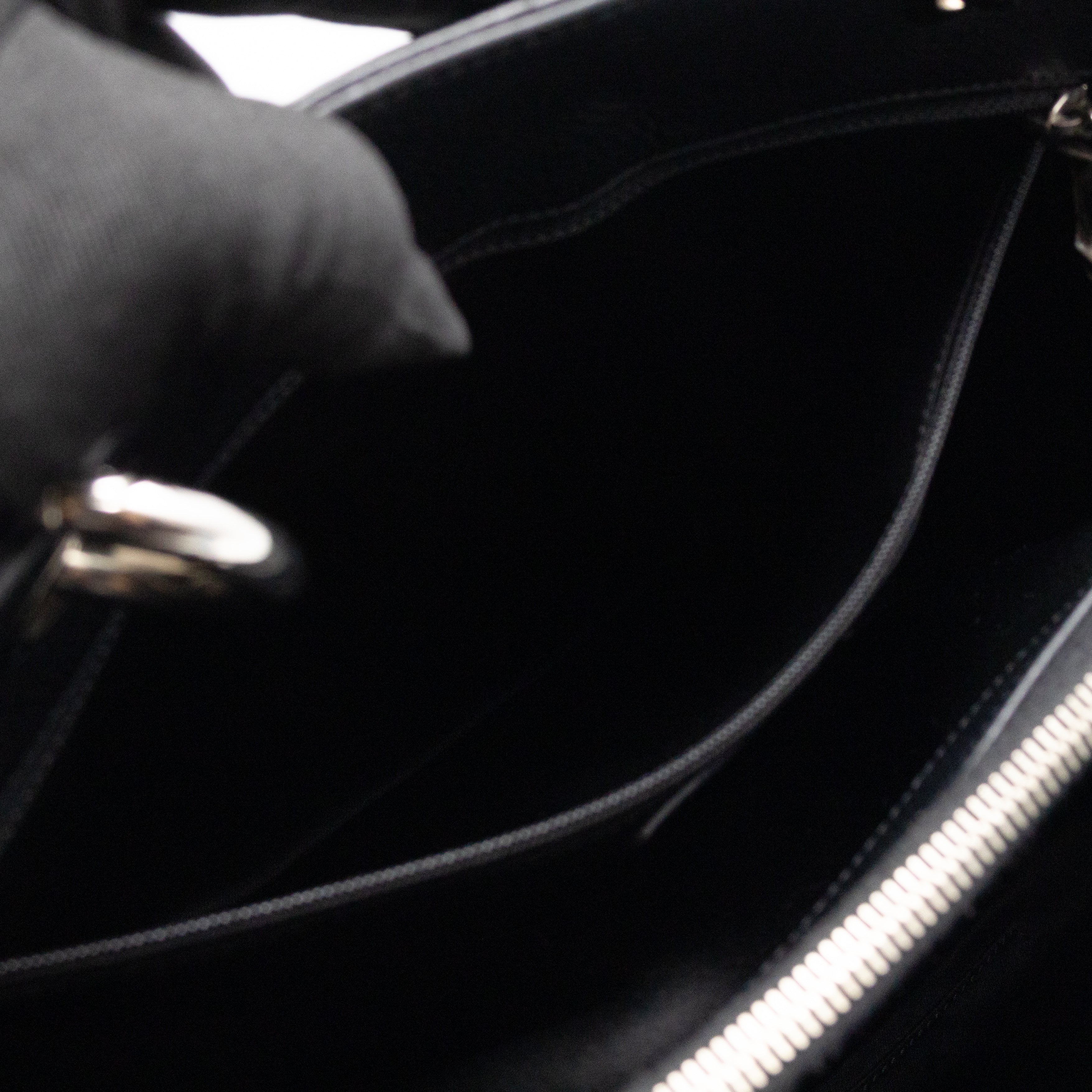 GST Grand Shopping Tote Black Caviar Silver