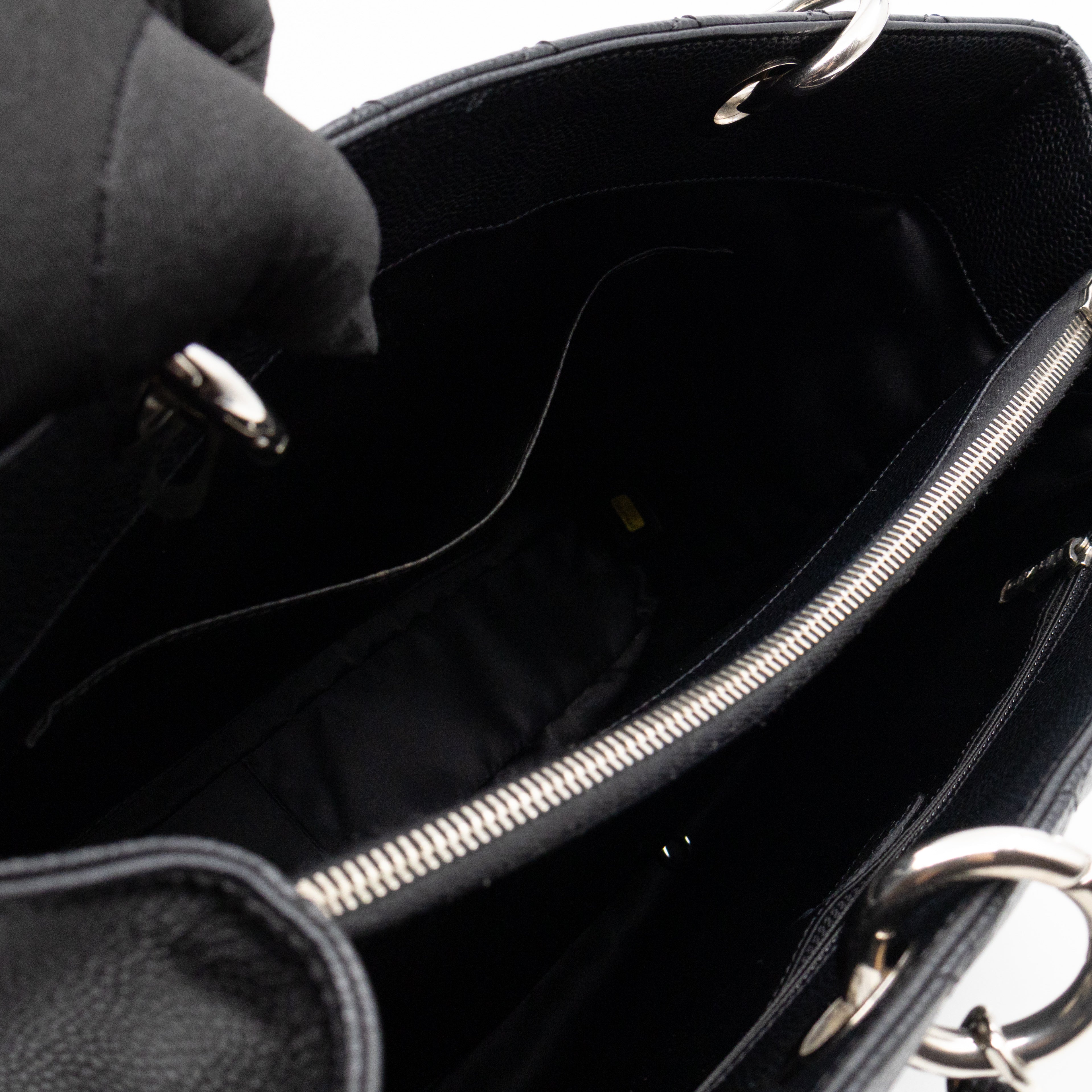 GST Grand Shopping Tote Black Caviar Silver