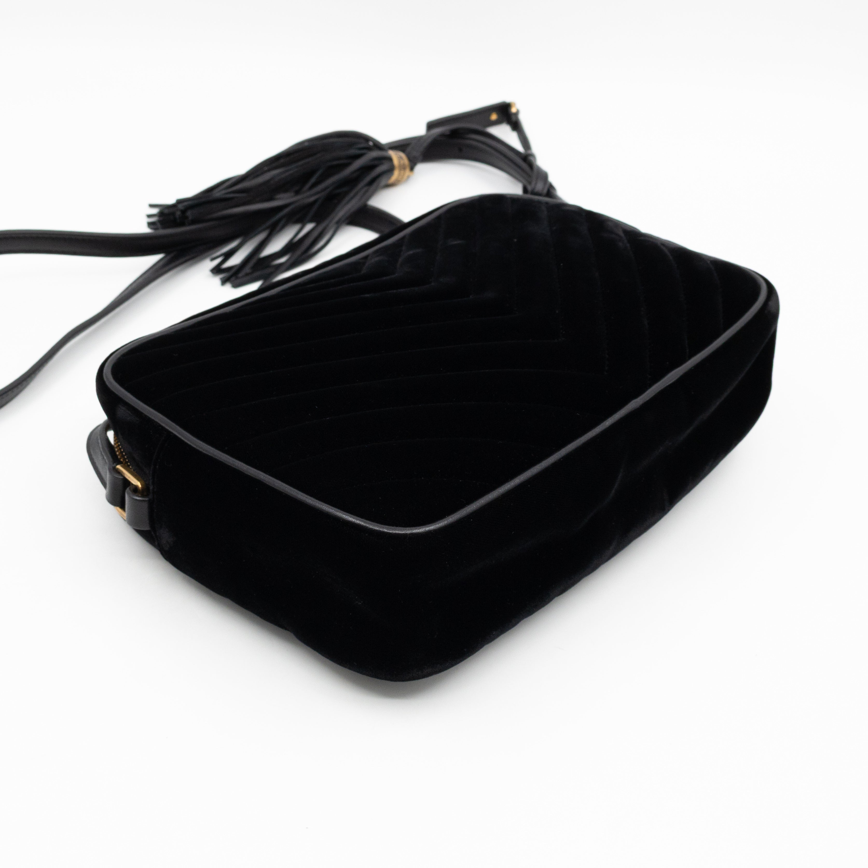 Lou Tassel Camera Bag Black Velvet