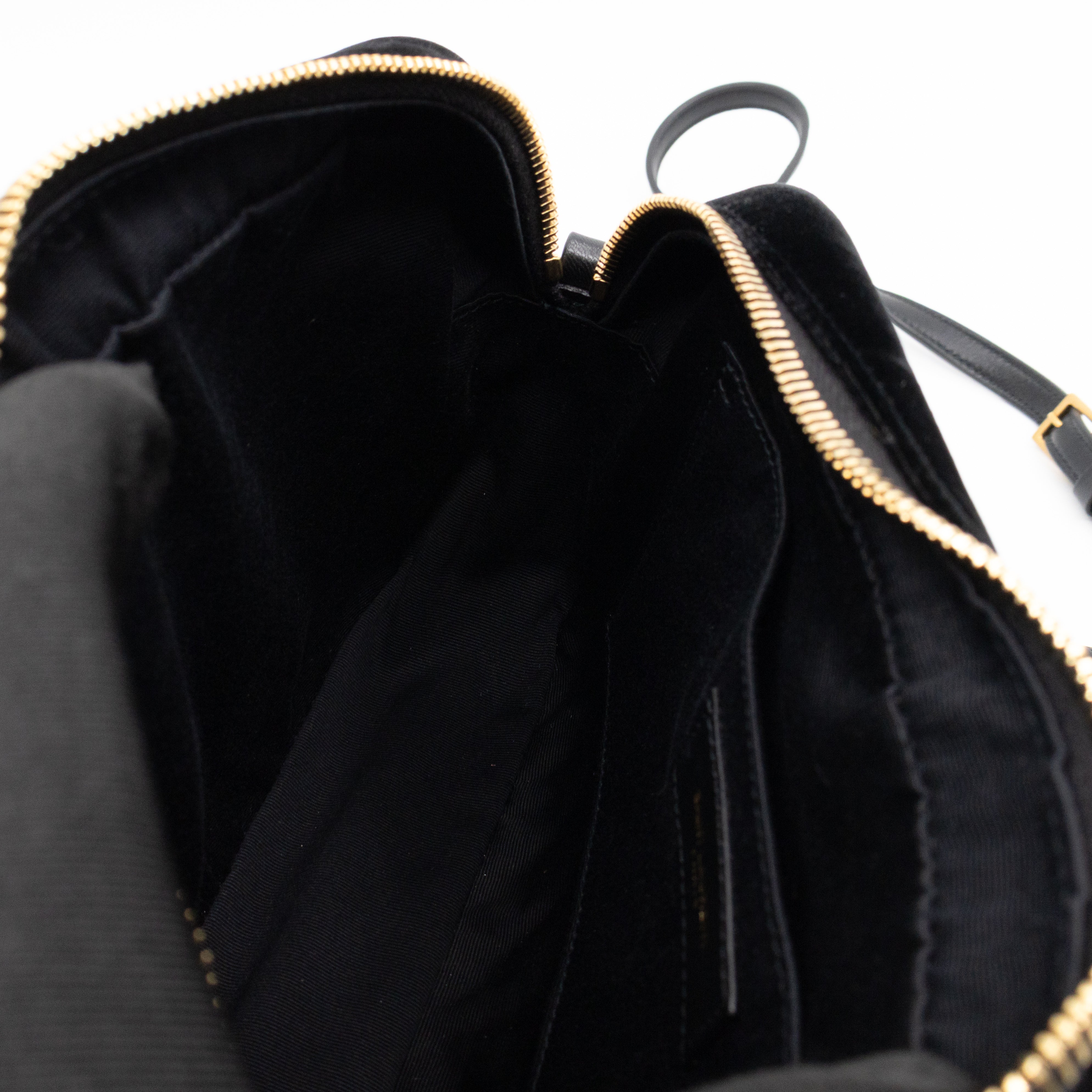 Lou Tassel Camera Bag Black Velvet