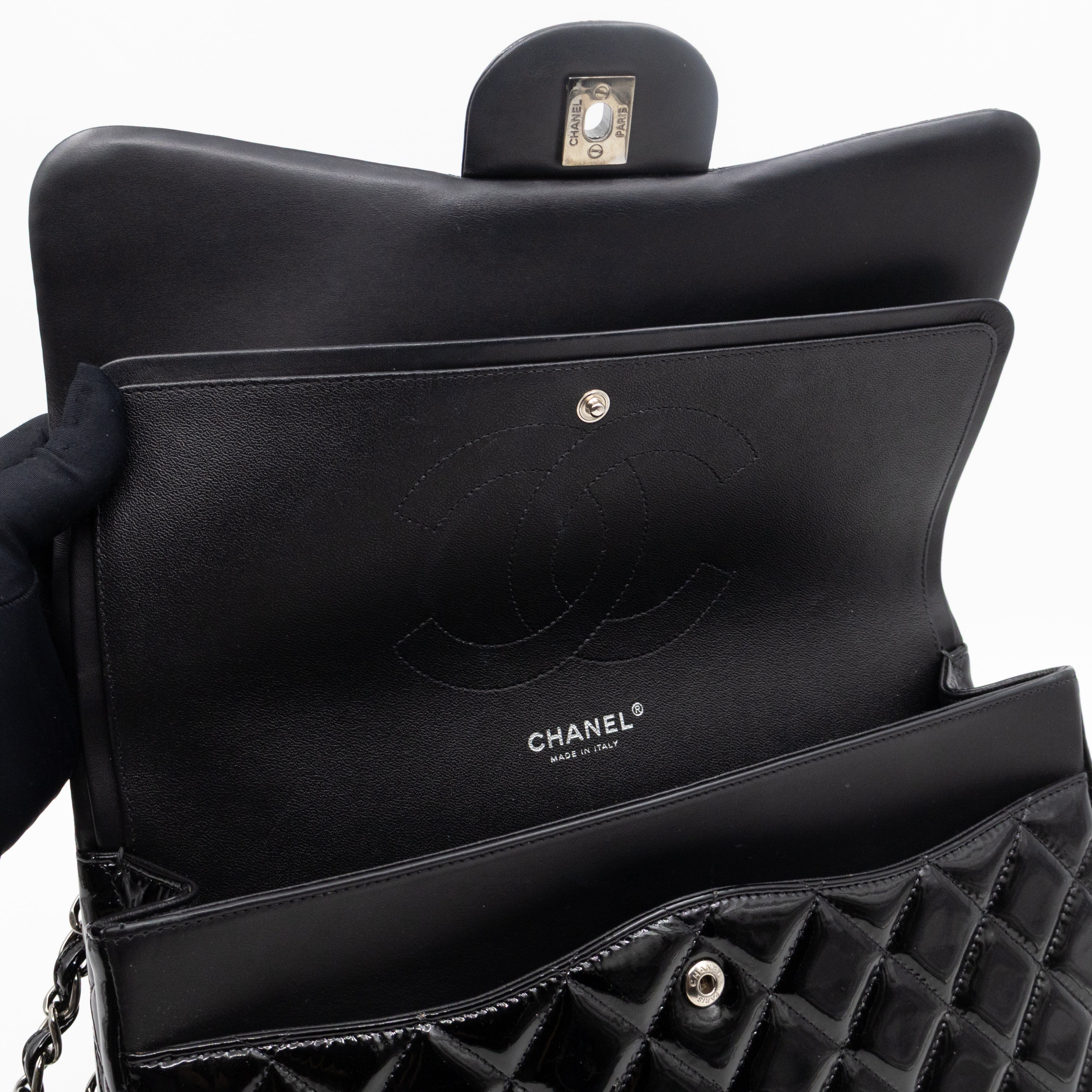 Classic Double Flap Jumbo Black Patent Leather