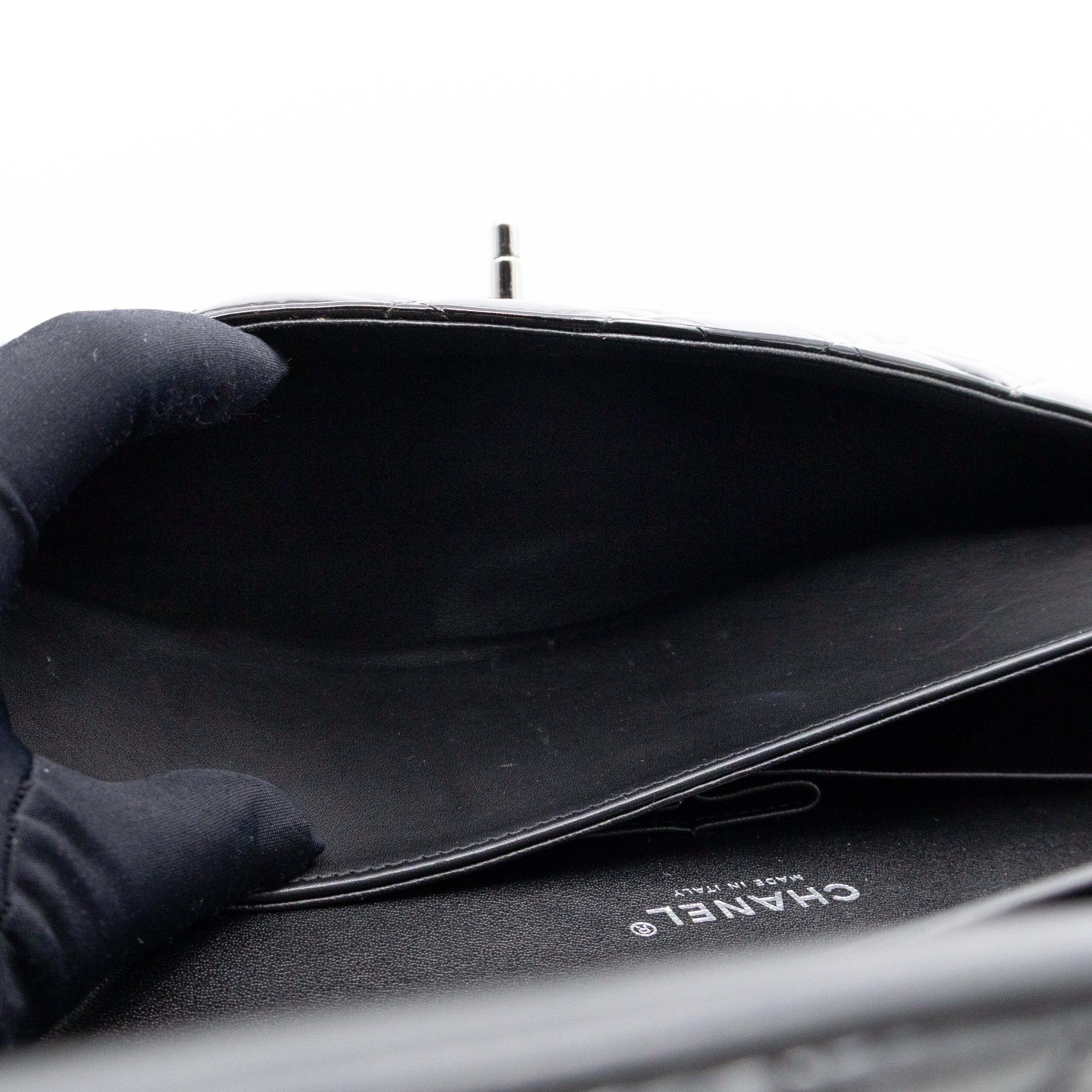 Classic Double Flap Jumbo Black Patent Leather