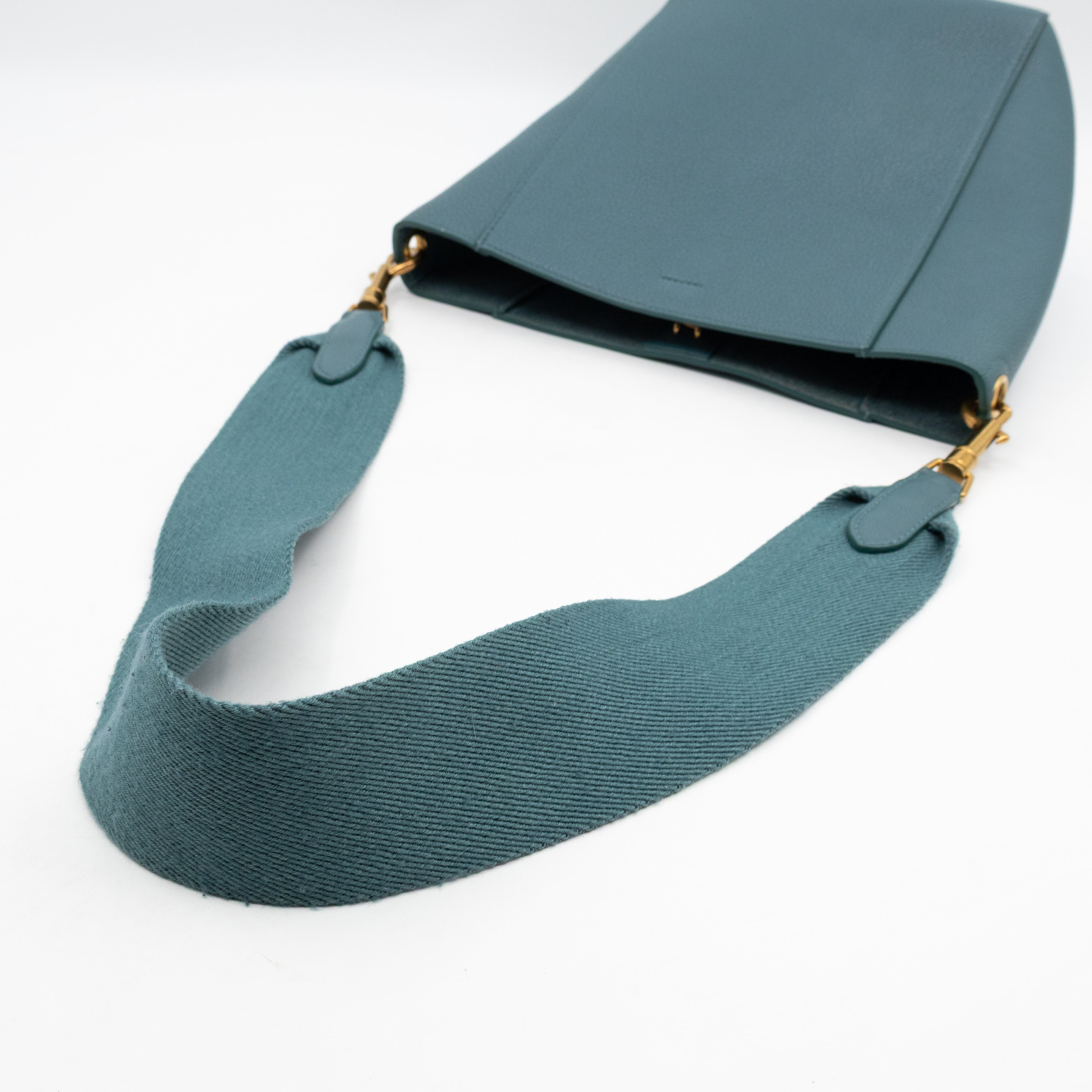 Sangle Seau Small Bucket Bag Turquoise Calfskin Leather