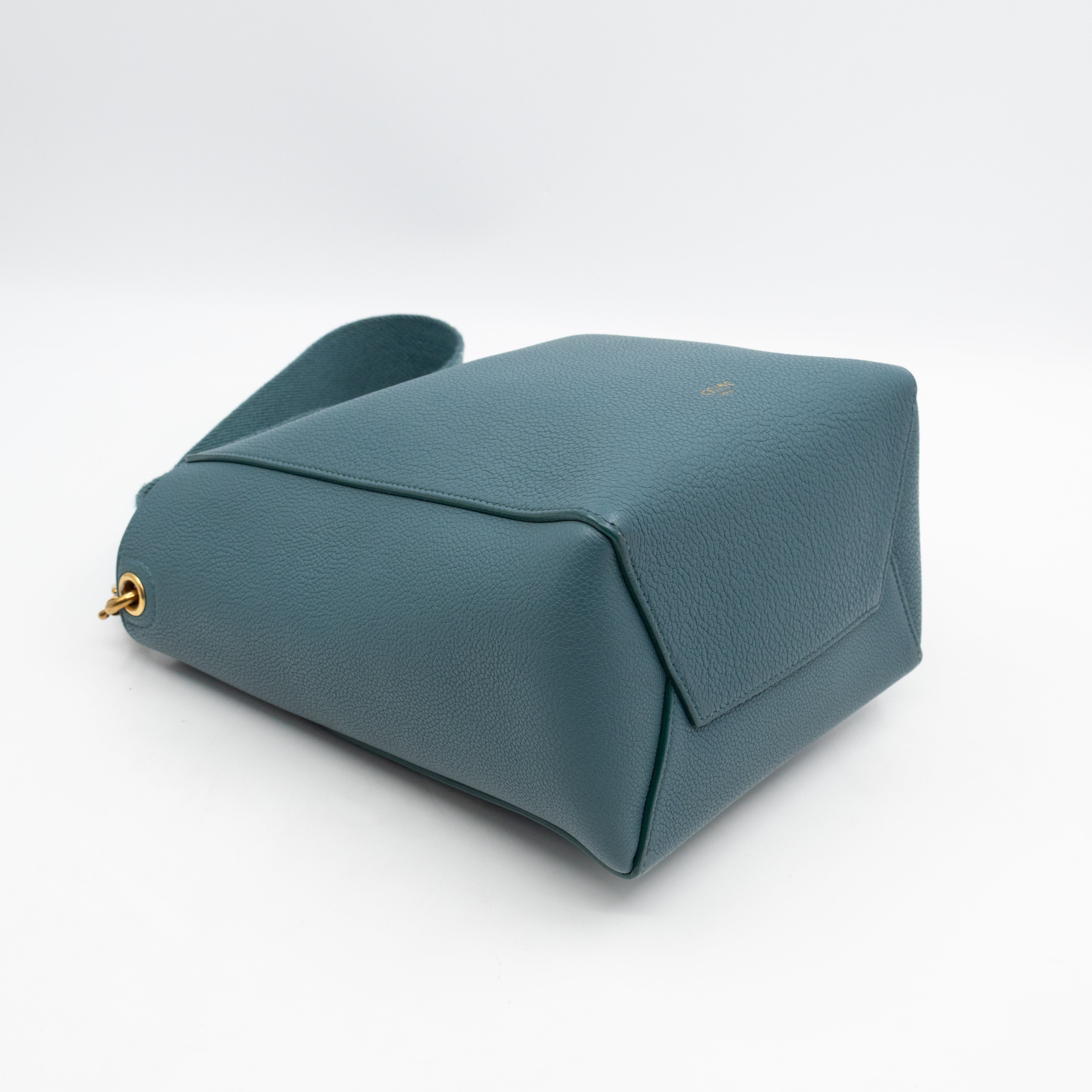 Sangle Seau Small Bucket Bag Turquoise Calfskin Leather